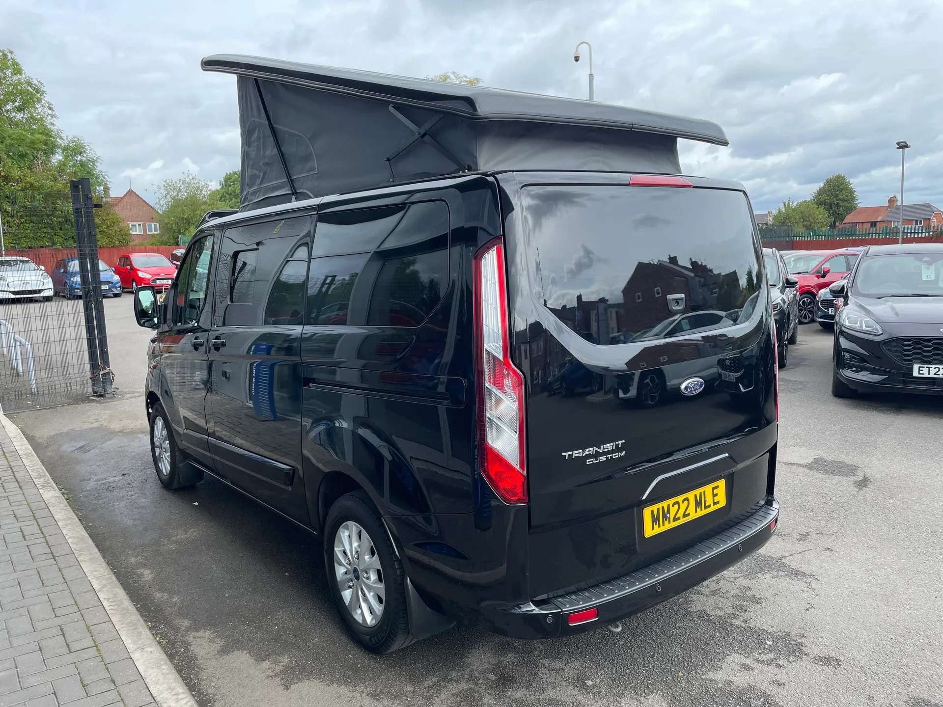 A 2022 FORD TRANSIT CUSTOM 2.0 EcoBlue 130ps Low Roof Limited Camper Conversion A 2022 FORD TRANSIT CUSTOM 2.0 EcoBlue 130ps Low Roof Limited Camper Conversion