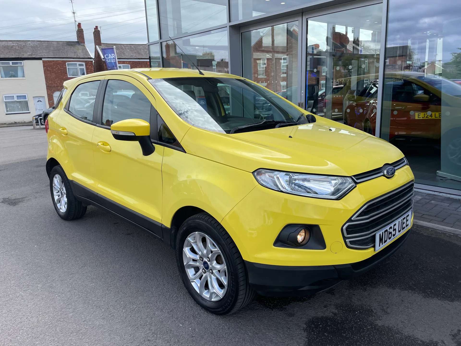 A 2015 FORD ECOSPORT 1.0 EcoBoost Zetec 5dr A 2015 FORD ECOSPORT 1.0 EcoBoost Zetec 5dr