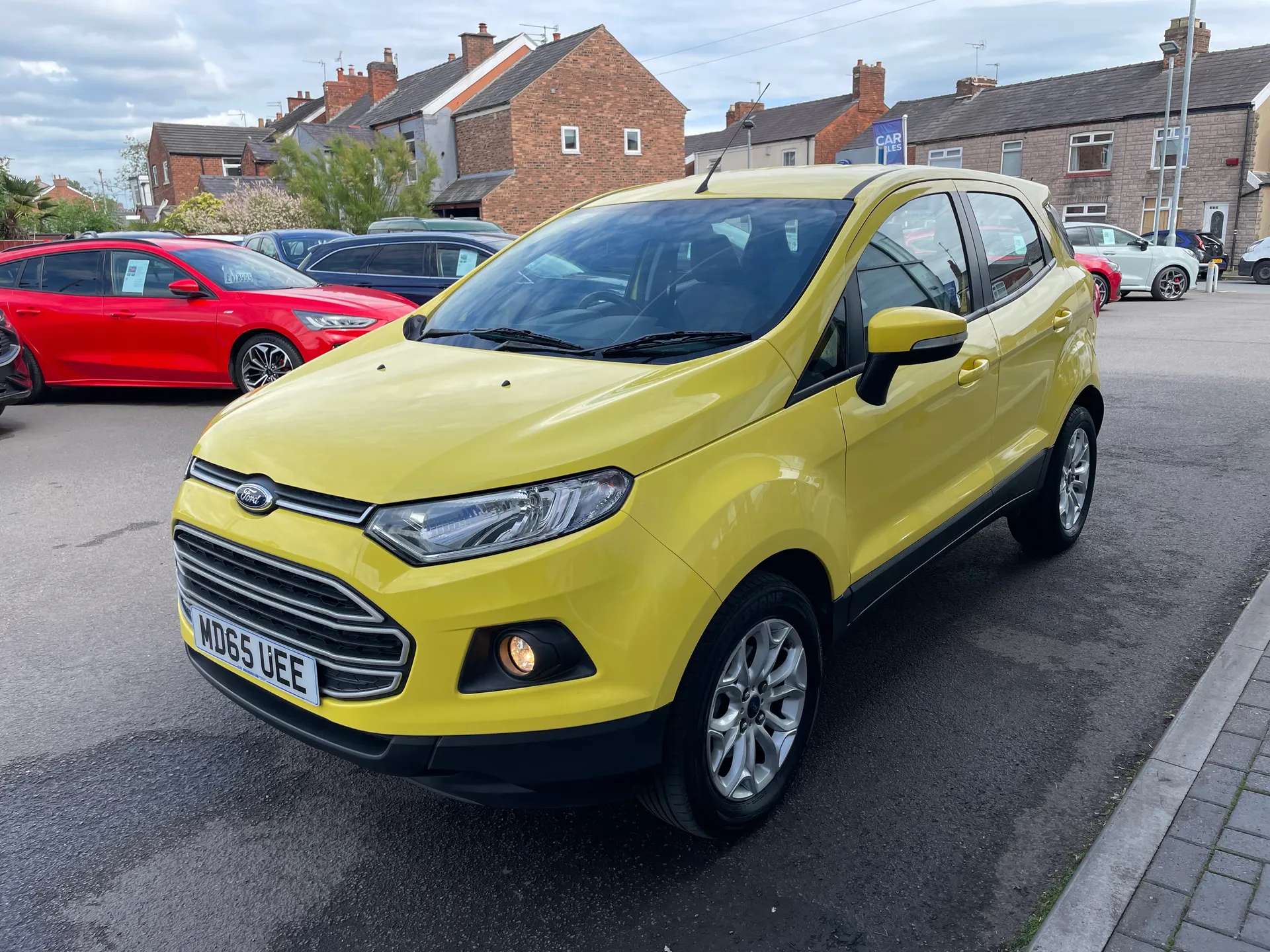 A 2015 FORD ECOSPORT 1.0 EcoBoost Zetec 5dr A 2015 FORD ECOSPORT 1.0 EcoBoost Zetec 5dr