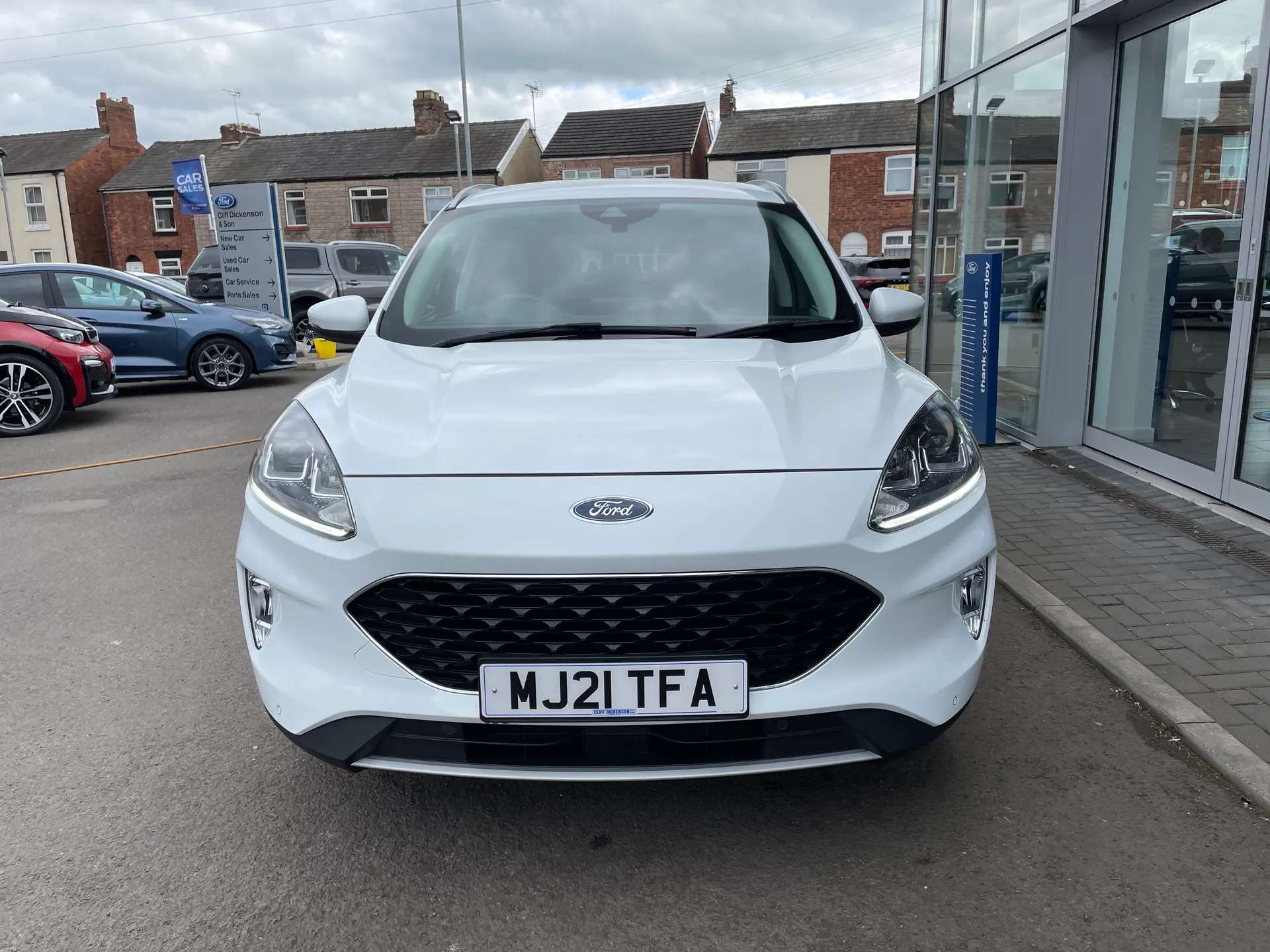 A 2021 FORD KUGA 1.5 EcoBoost Zetec 5dr A 2021 FORD KUGA 1.5 EcoBoost Zetec 5dr