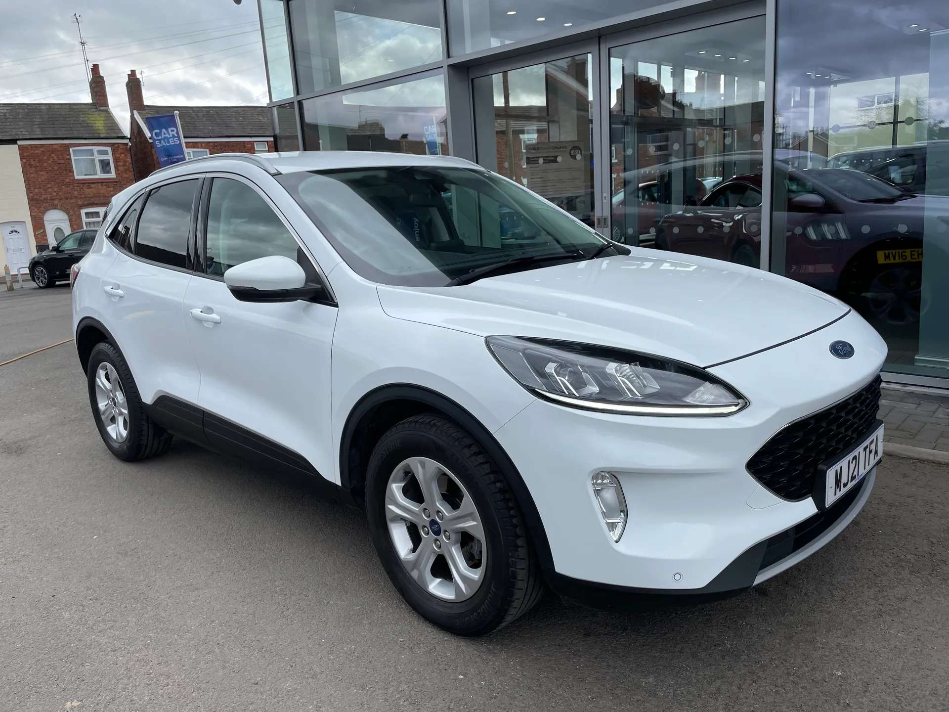 A 2021 FORD KUGA 1.5 EcoBoost Zetec 5dr A 2021 FORD KUGA 1.5 EcoBoost Zetec 5dr