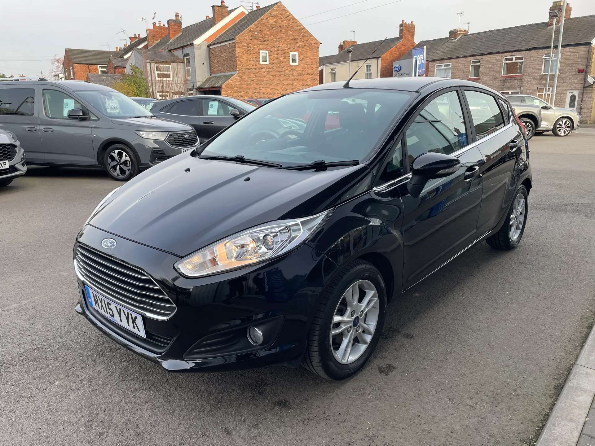 A 2015 FORD FIESTA 1.0 EcoBoost Zetec 5dr A 2015 FORD FIESTA 1.0 EcoBoost Zetec 5dr