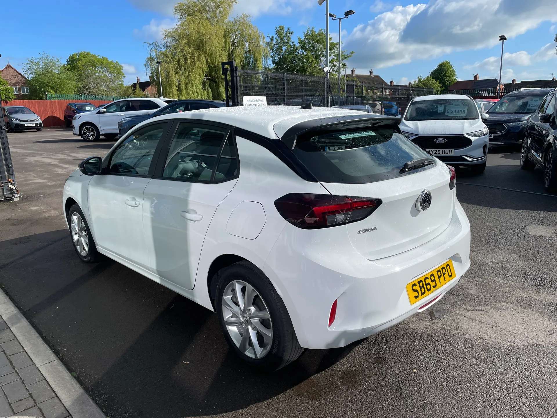 A 2019 VAUXHALL CORSA 1.2 SE 5dr A 2019 VAUXHALL CORSA 1.2 SE 5dr