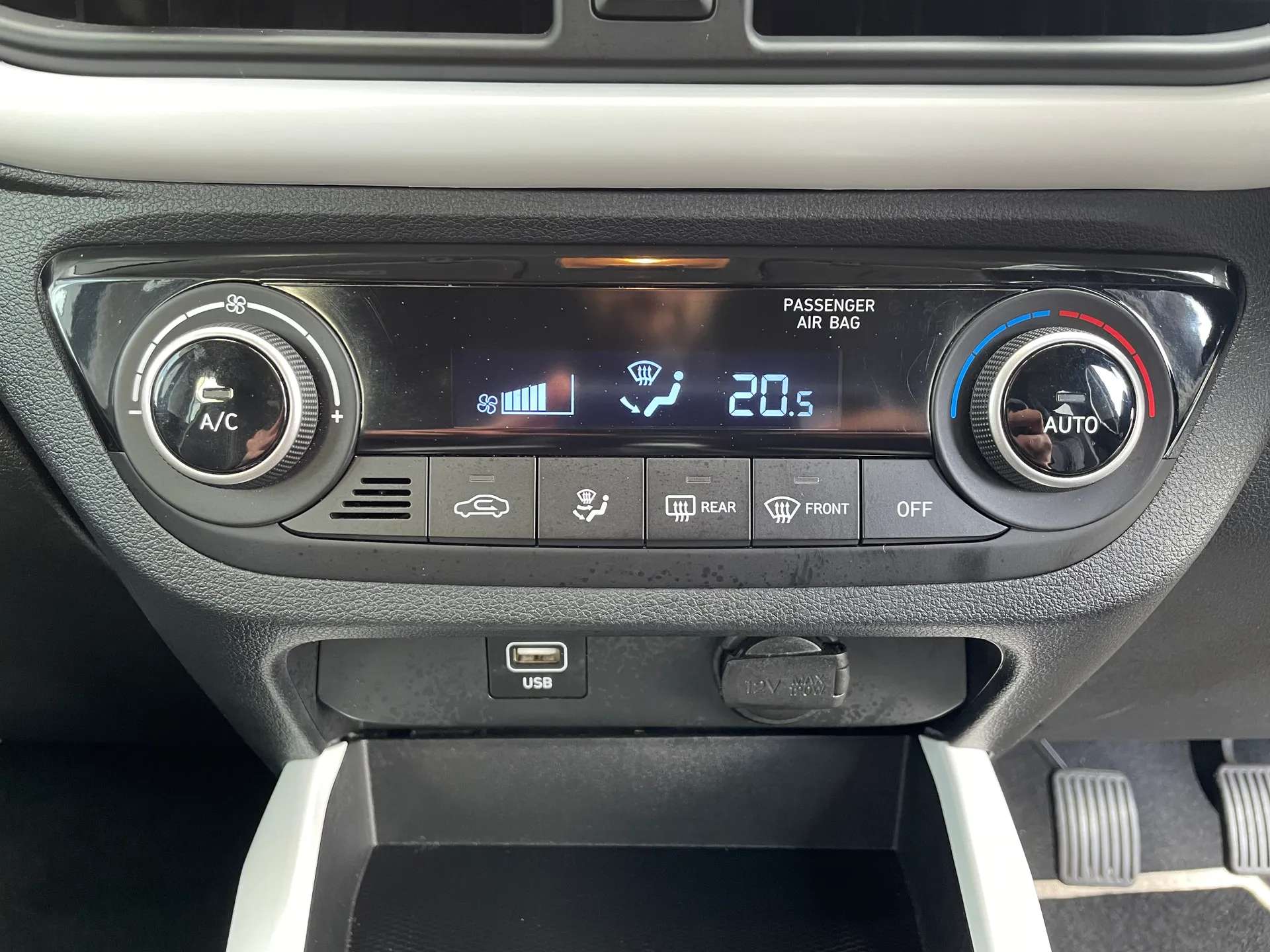 2023 HYUNDAI I10 2023 HYUNDAI I10