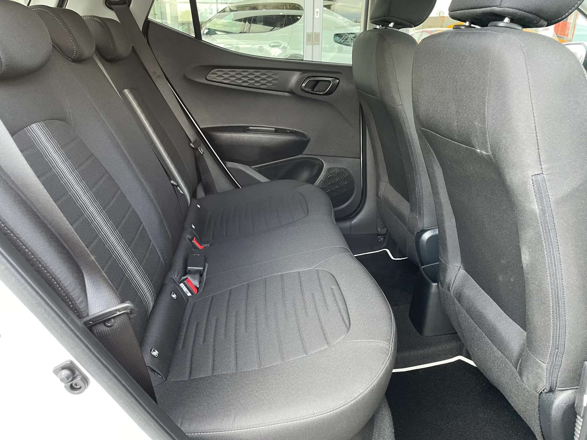 2023 HYUNDAI I10 2023 HYUNDAI I10