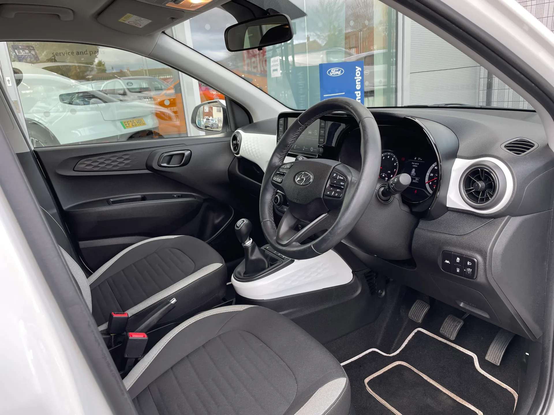 2023 HYUNDAI I10 2023 HYUNDAI I10