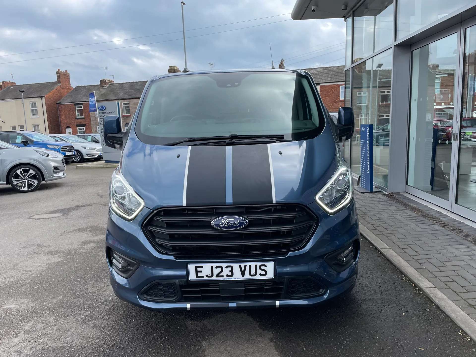 A 2023 FORD TRANSIT CUSTOM 2.0 EcoBlue 170ps Low Roof Sport Van Auto A 2023 FORD TRANSIT CUSTOM 2.0 EcoBlue 170ps Low Roof Sport Van Auto