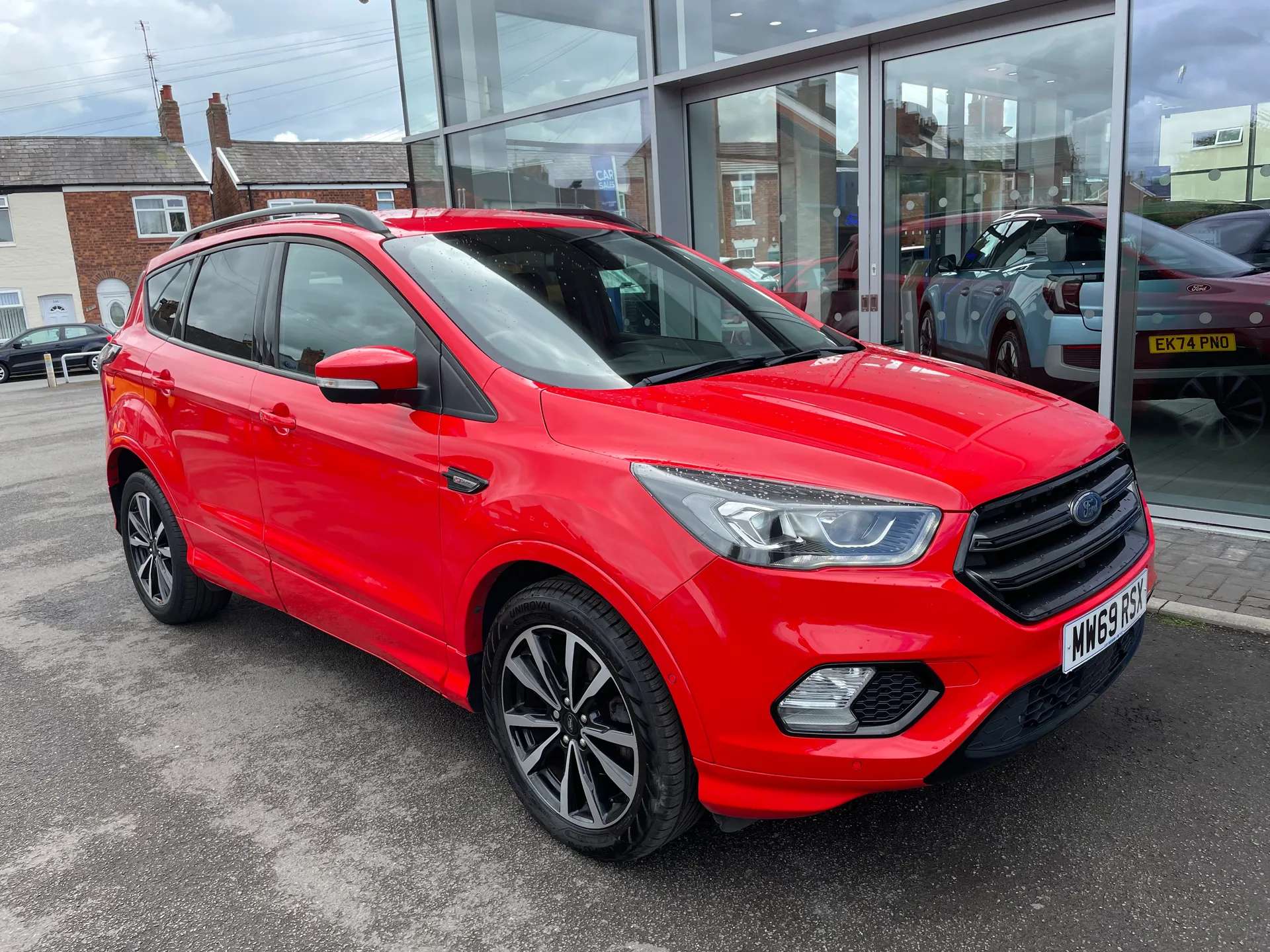 A 2019 FORD KUGA 1.5 EcoBoost ST-Line 5dr 2WD A 2019 FORD KUGA 1.5 EcoBoost ST-Line 5dr 2WD
