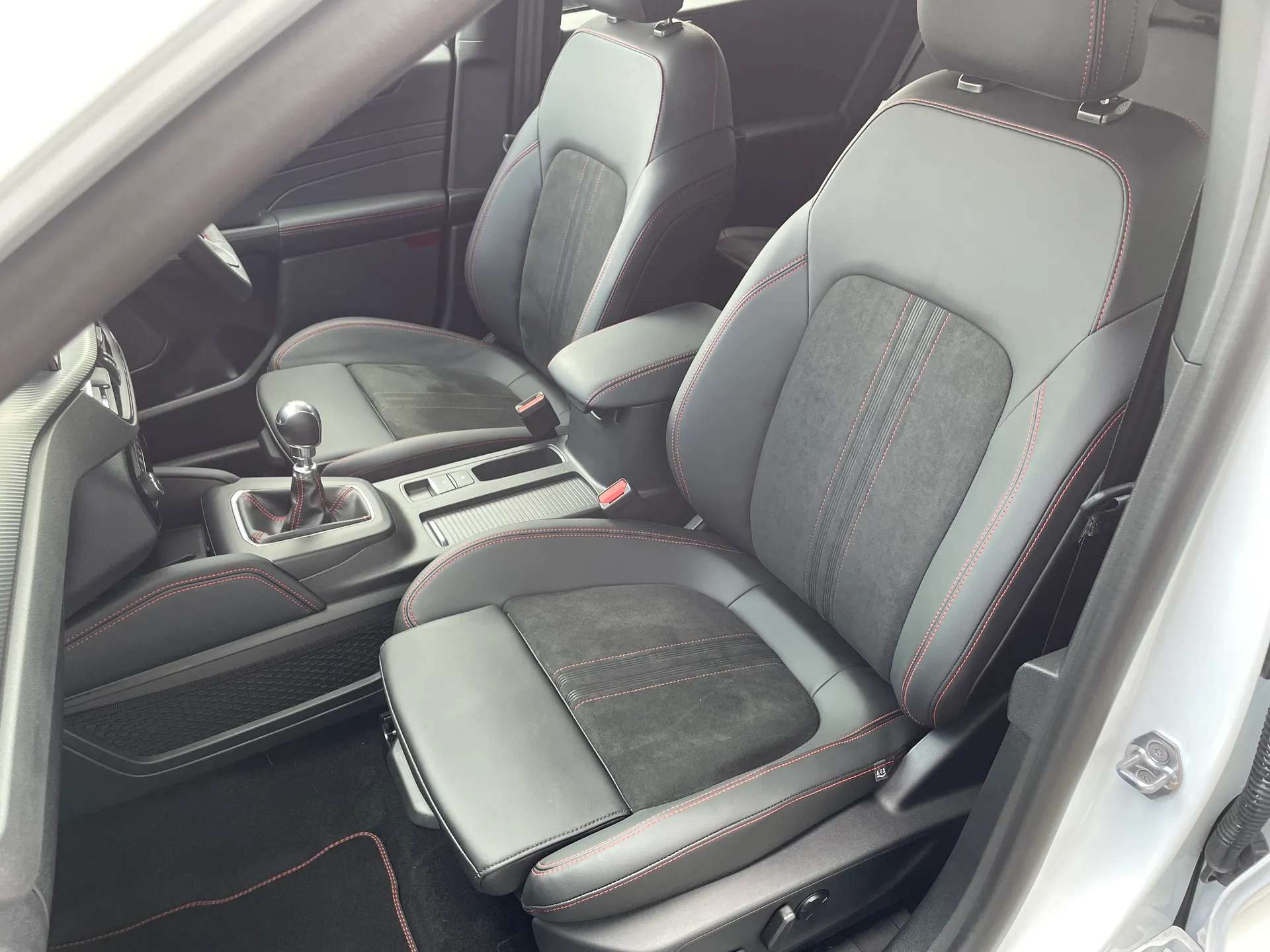 2025 FORD KUGA 2025 FORD KUGA