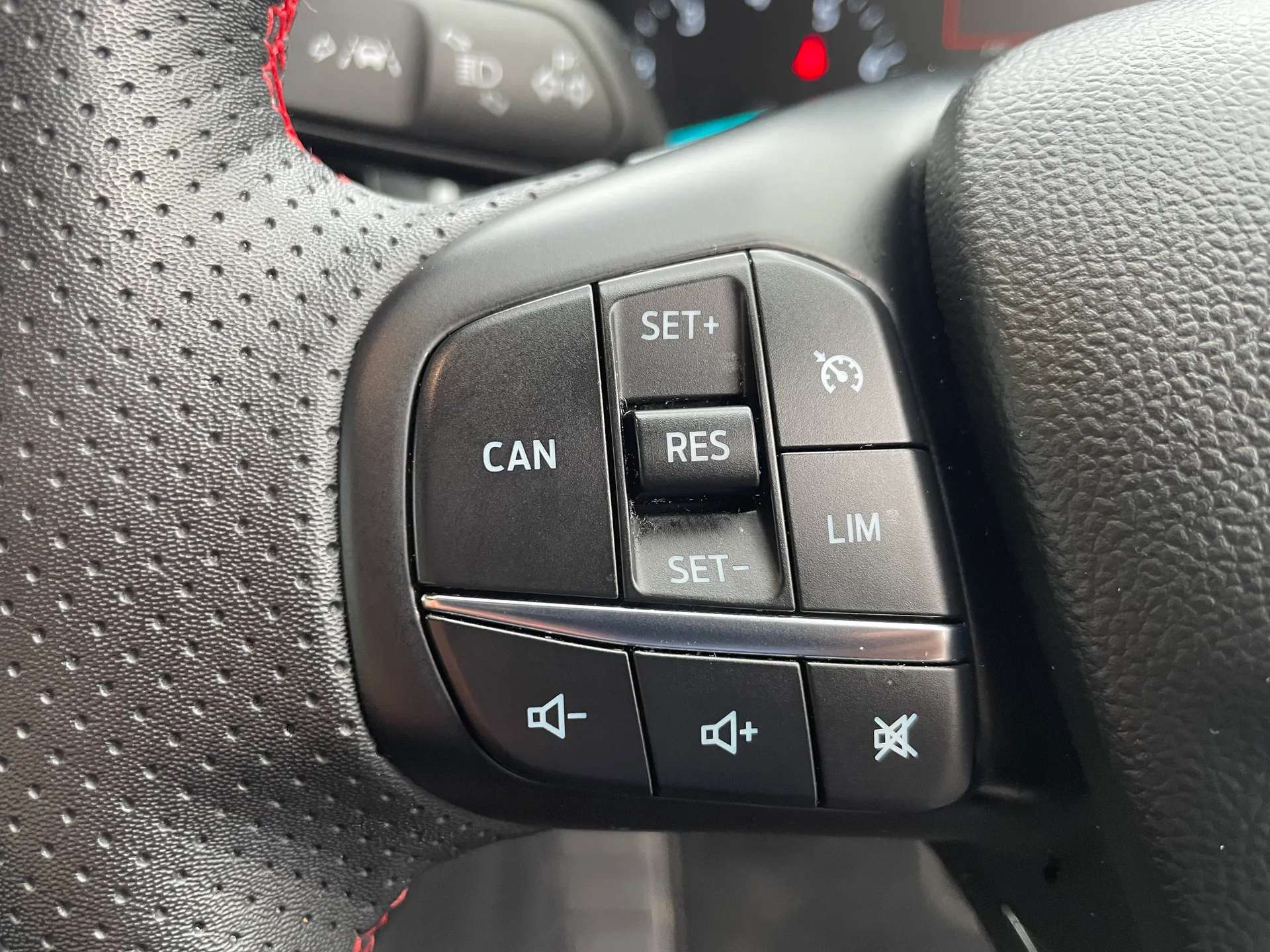 2023 FORD FOCUS 2023 FORD FOCUS