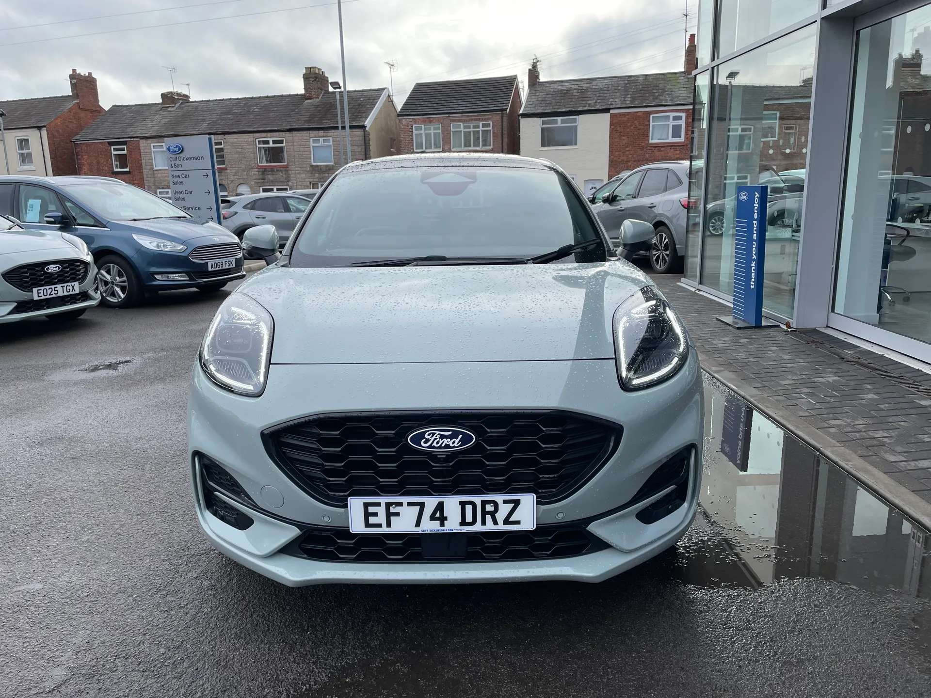 A 2024 FORD PUMA 1.0 EcoBoost Hybrid mHEV ST-Line X 5dr A 2024 FORD PUMA 1.0 EcoBoost Hybrid mHEV ST-Line X 5dr