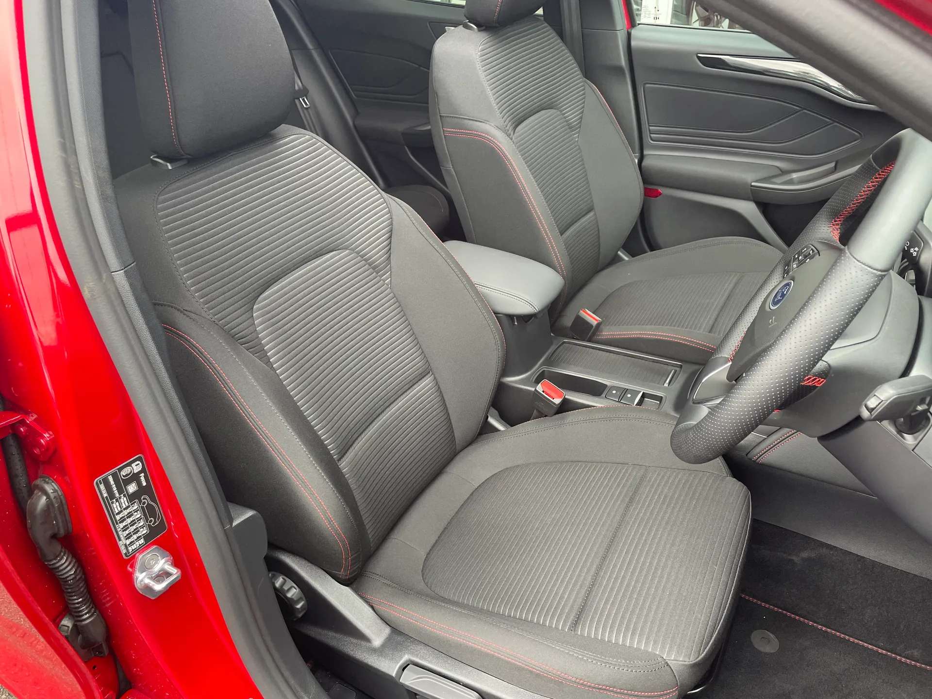 2025 FORD FOCUS 2025 FORD FOCUS