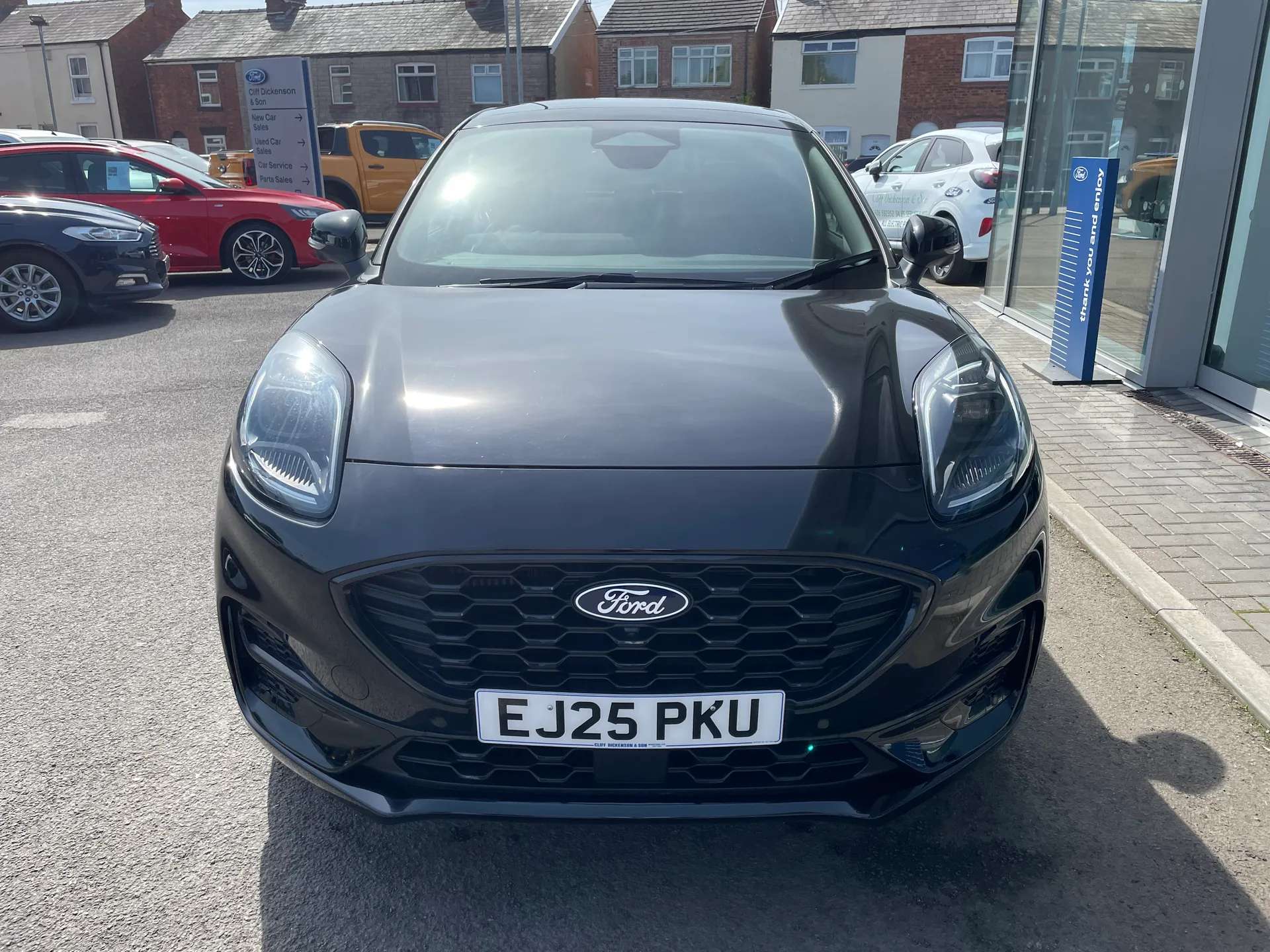 A 2025 FORD PUMA 1.0 EcoBoost Hybrid mHEV ST-Line X 5dr A 2025 FORD PUMA 1.0 EcoBoost Hybrid mHEV ST-Line X 5dr