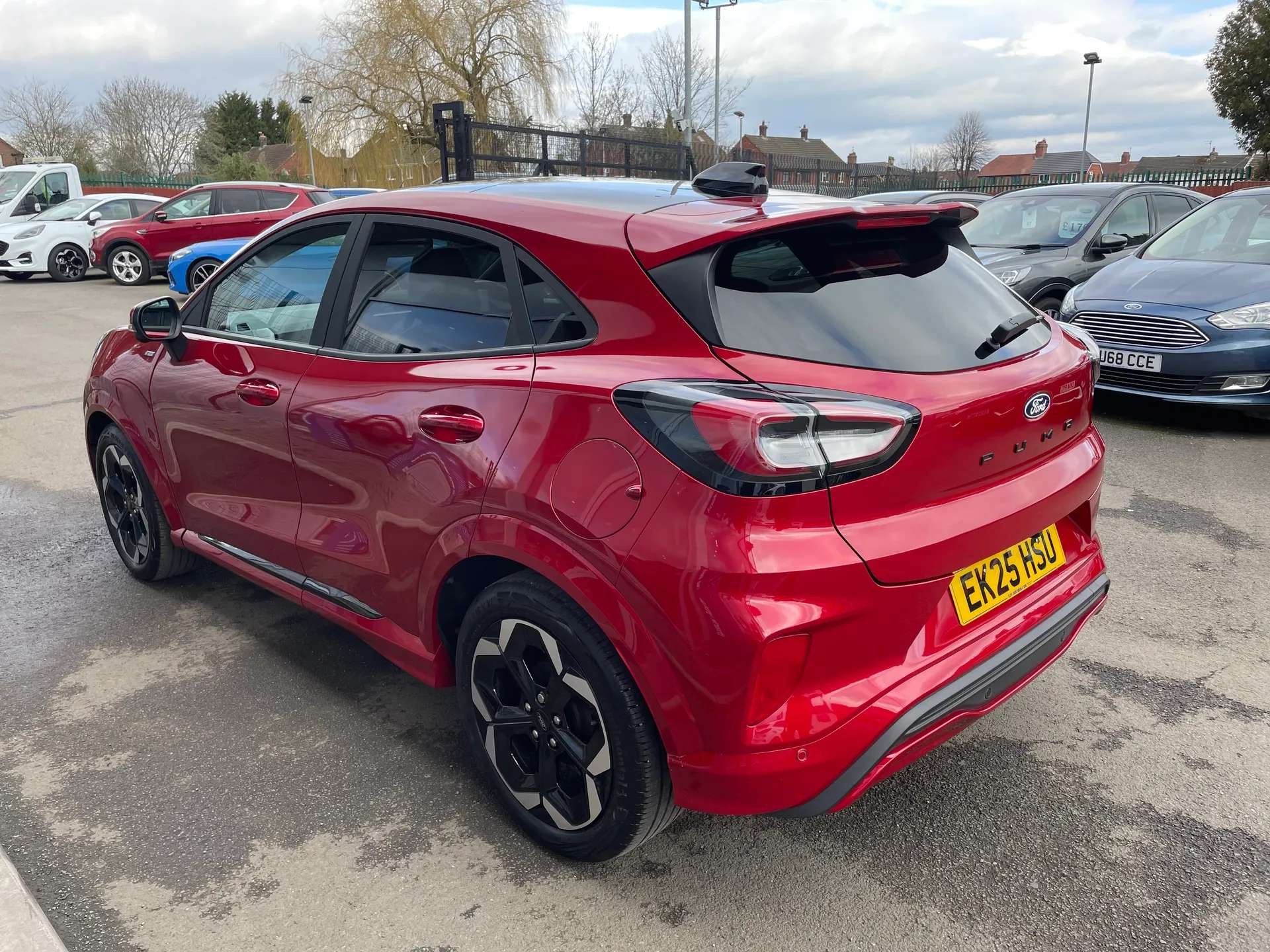 A 2025 FORD PUMA 1.0 EcoBoost Hybrid mHEV ST-Line X 5dr A 2025 FORD PUMA 1.0 EcoBoost Hybrid mHEV ST-Line X 5dr