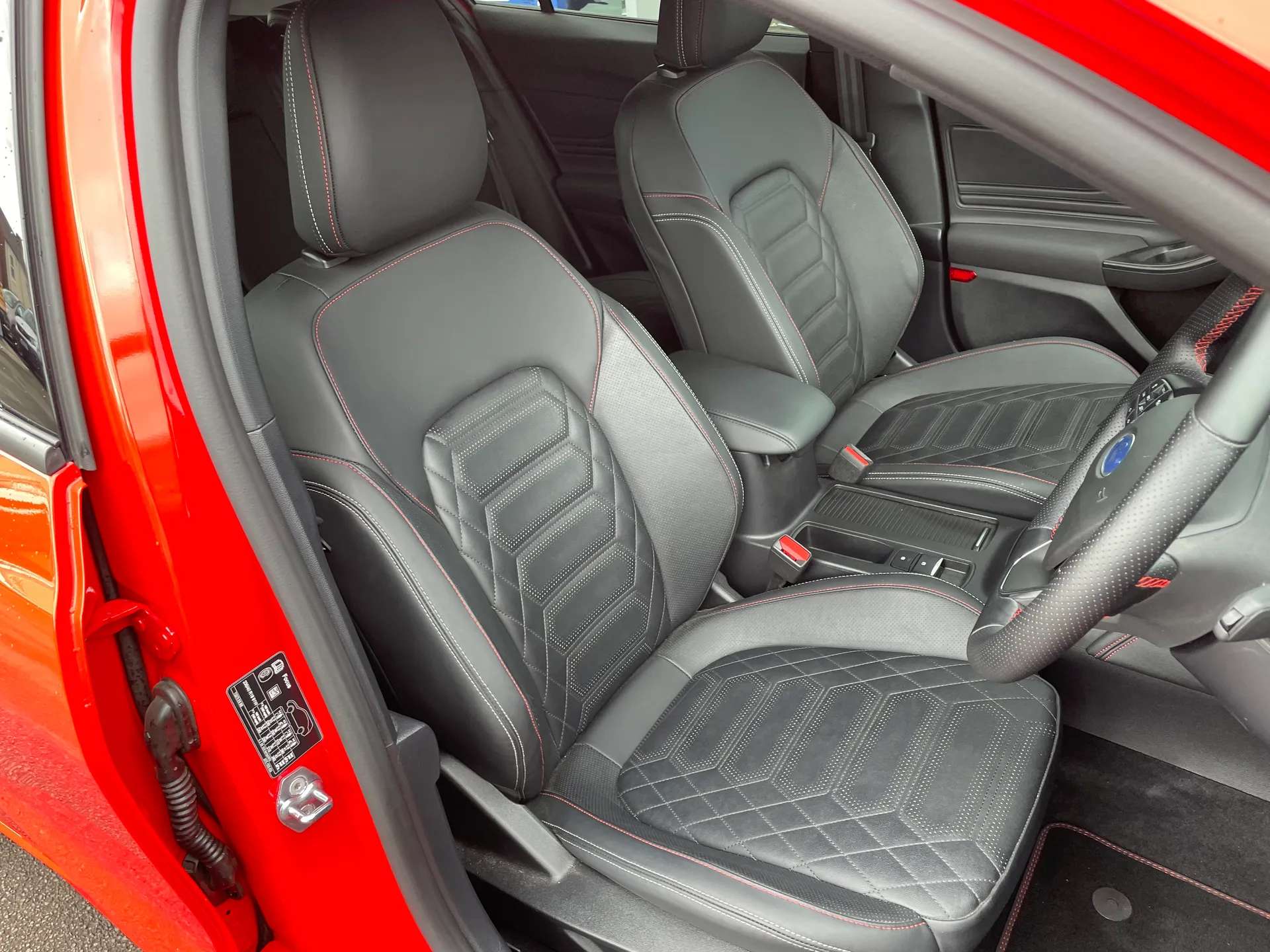 2025 FORD FOCUS 2025 FORD FOCUS