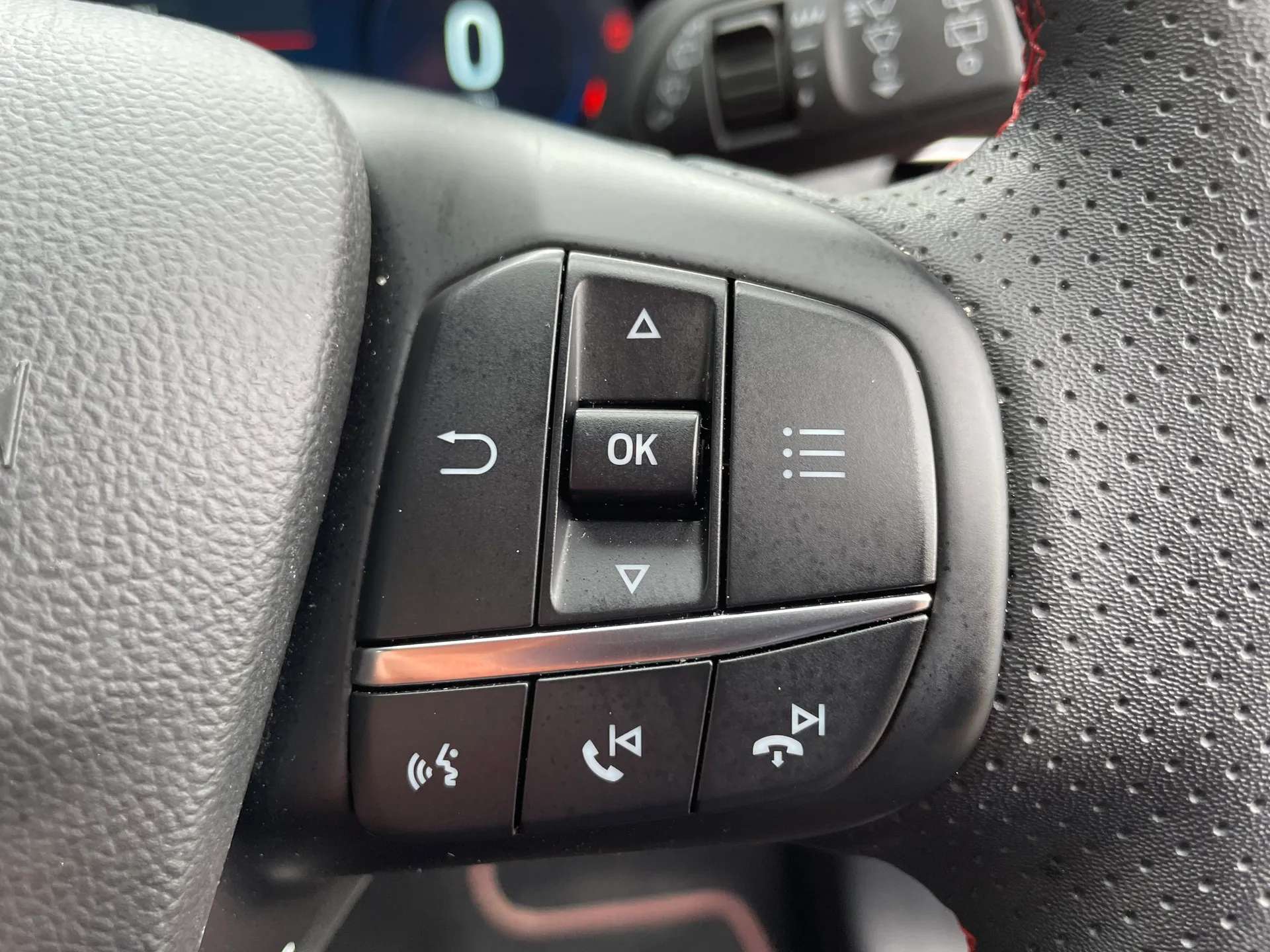 2025 FORD FOCUS 2025 FORD FOCUS