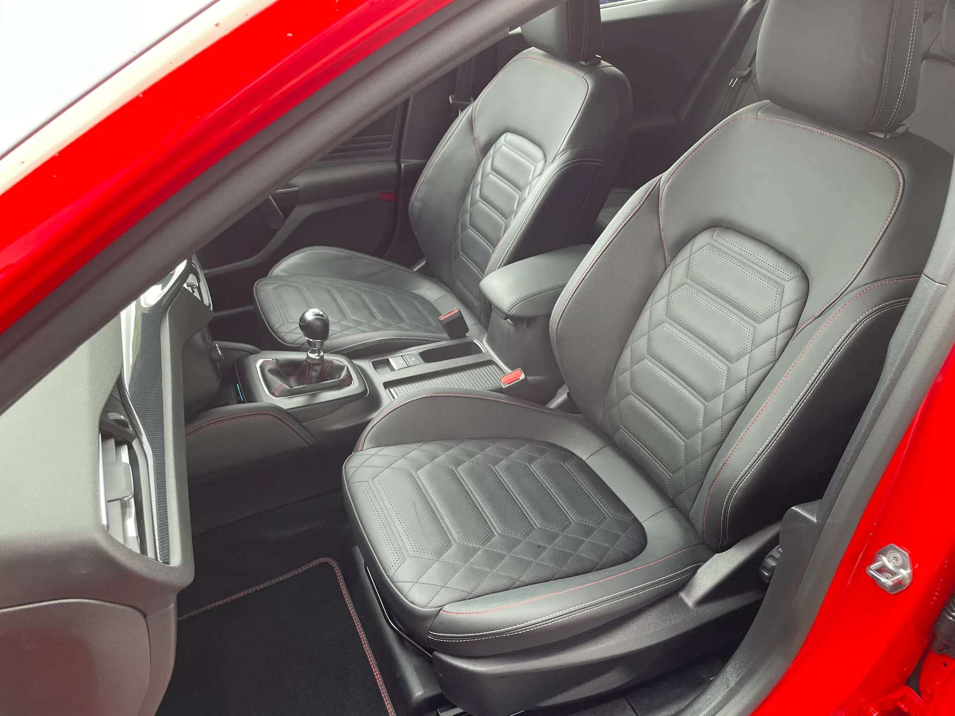 2025 FORD FOCUS 2025 FORD FOCUS