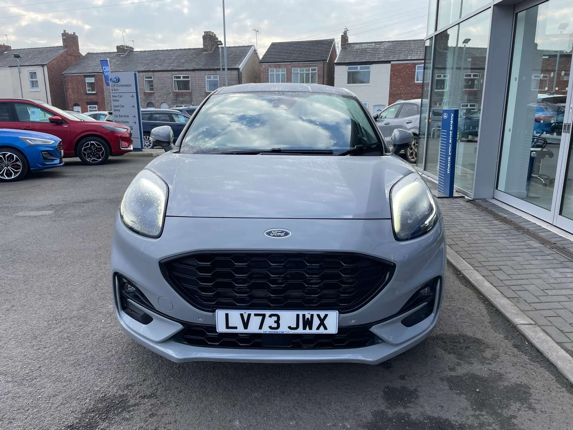 A 2023 FORD PUMA 1.0 EcoBoost Hybrid mHEV ST-Line X 5dr A 2023 FORD PUMA 1.0 EcoBoost Hybrid mHEV ST-Line X 5dr