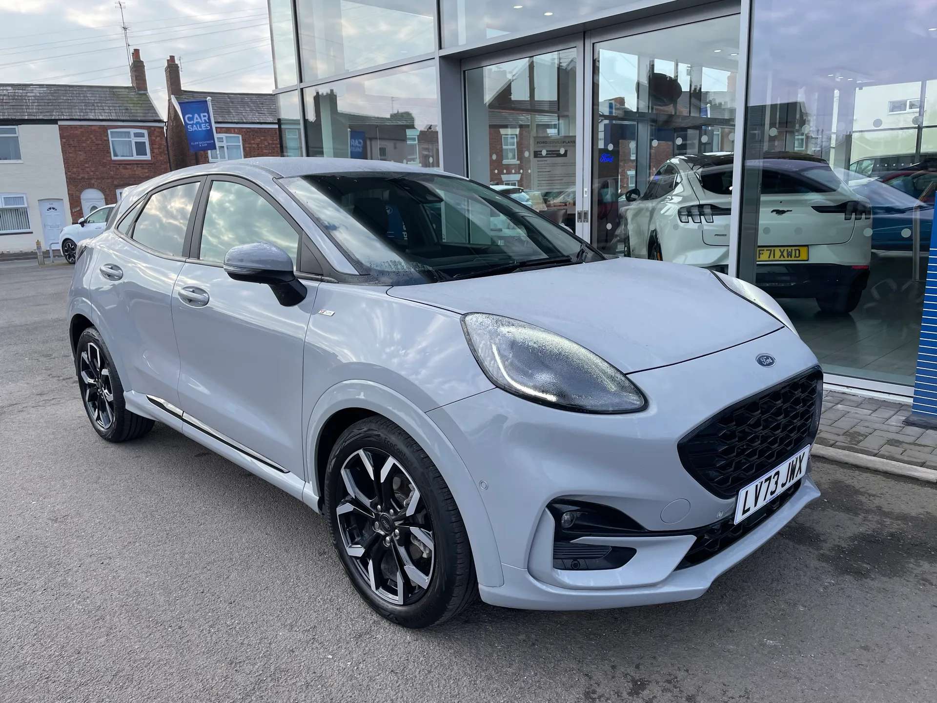 A 2023 FORD PUMA 1.0 EcoBoost Hybrid mHEV ST-Line X 5dr A 2023 FORD PUMA 1.0 EcoBoost Hybrid mHEV ST-Line X 5dr