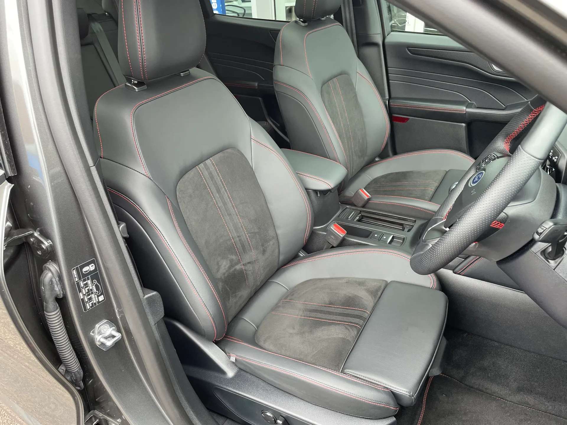 2025 FORD KUGA 2025 FORD KUGA