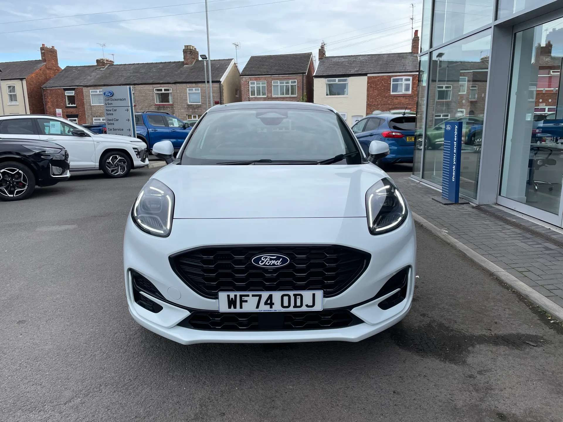 A 2024 FORD PUMA 1.0 EcoBoost Hybrid mHEV ST-Line X 5dr A 2024 FORD PUMA 1.0 EcoBoost Hybrid mHEV ST-Line X 5dr