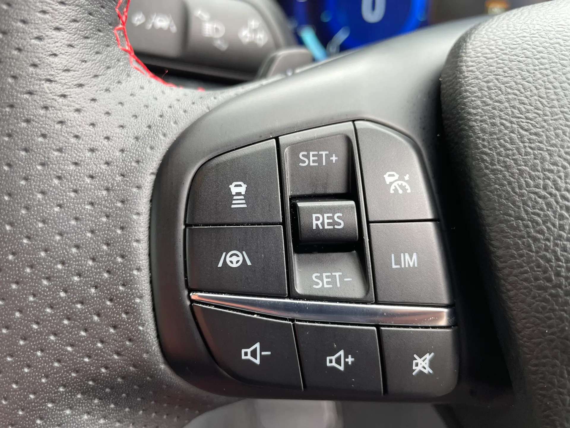 2025 FORD FOCUS 2025 FORD FOCUS