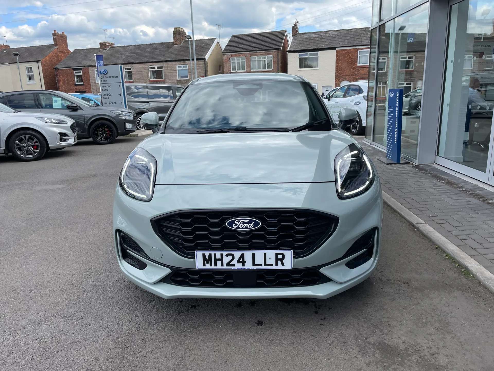 A 2024 FORD PUMA 1.0 EcoBoost Hybrid mHEV ST-Line 5dr DCT A 2024 FORD PUMA 1.0 EcoBoost Hybrid mHEV ST-Line 5dr DCT