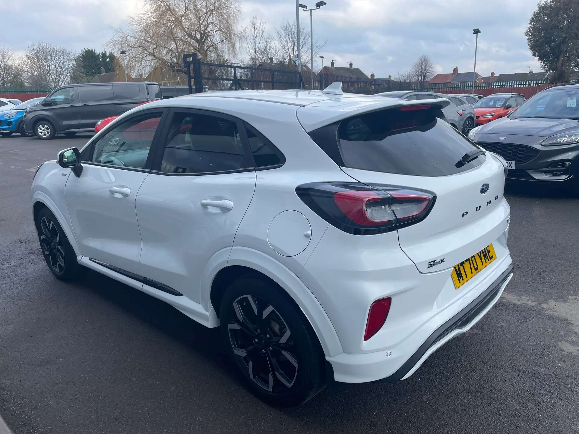 A 2020 FORD PUMA 1.0 EcoBoost Hybrid mHEV 155 ST-Line X 5dr A 2020 FORD PUMA 1.0 EcoBoost Hybrid mHEV 155 ST-Line X 5dr