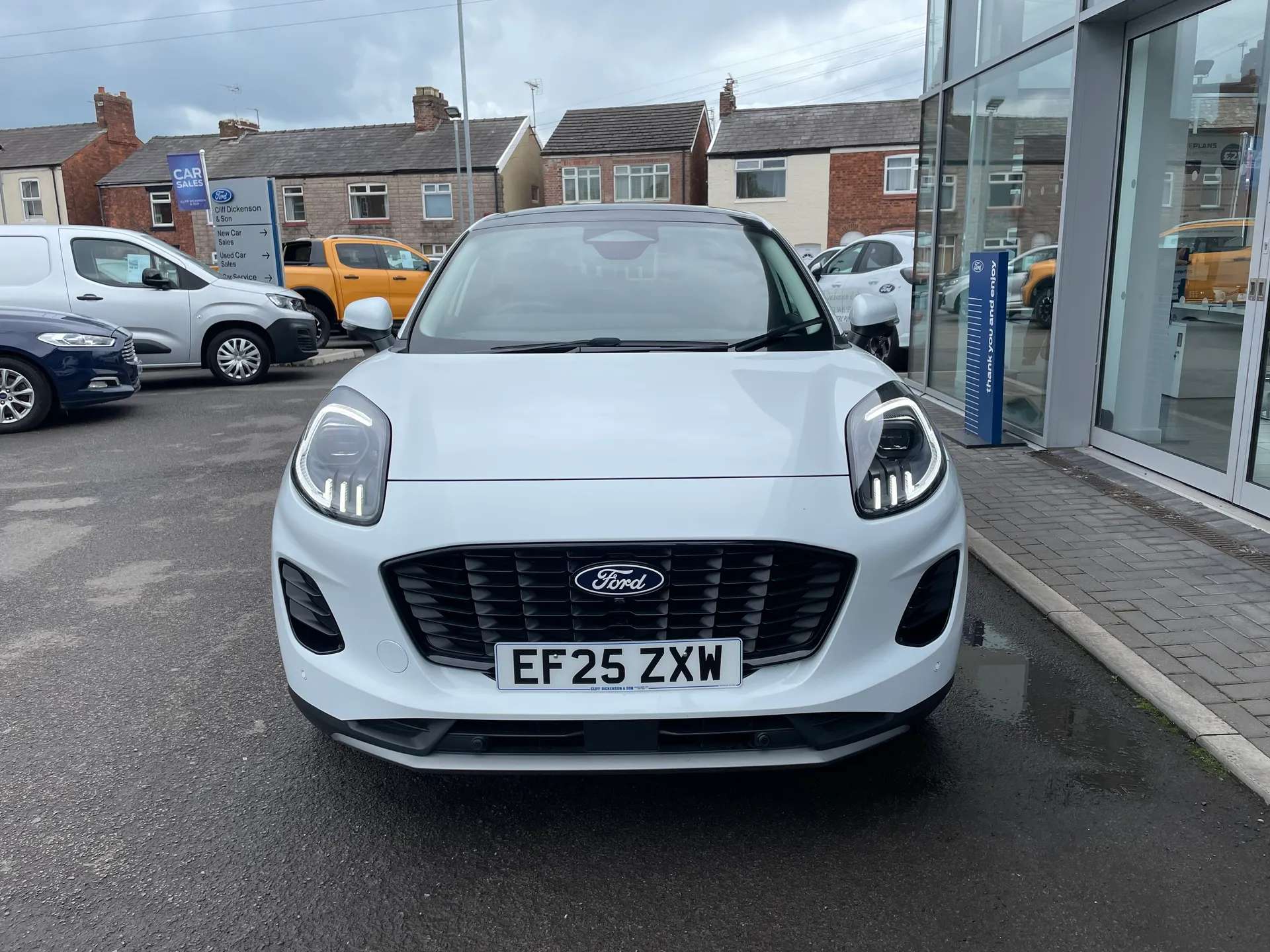 A 2025 FORD PUMA 1.0 EcoBoost Hybrid mHEV Titanium 5dr DCT A 2025 FORD PUMA 1.0 EcoBoost Hybrid mHEV Titanium 5dr DCT
