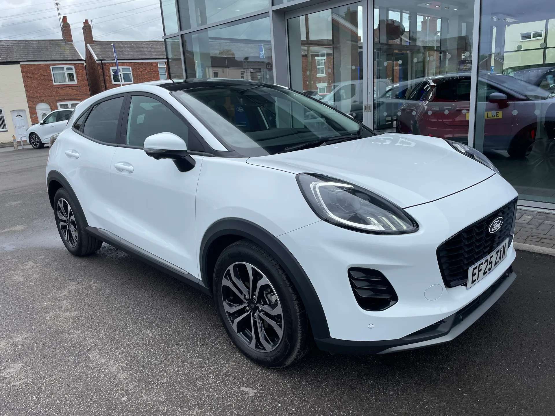 A 2025 FORD PUMA 1.0 EcoBoost Hybrid mHEV Titanium 5dr DCT A 2025 FORD PUMA 1.0 EcoBoost Hybrid mHEV Titanium 5dr DCT
