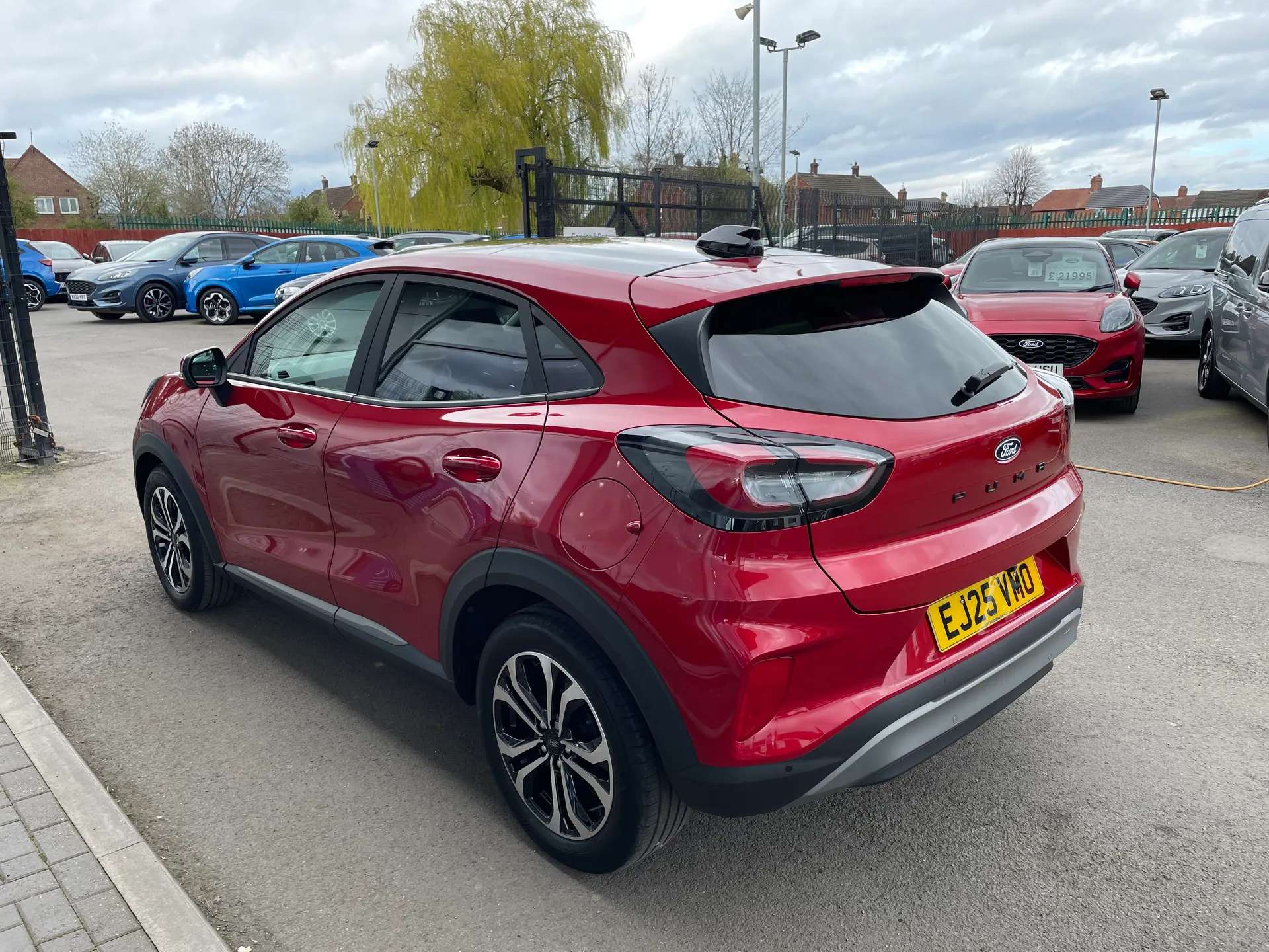 A 2025 FORD PUMA 1.0 EcoBoost Hybrid mHEV Titanium 5dr DCT A 2025 FORD PUMA 1.0 EcoBoost Hybrid mHEV Titanium 5dr DCT