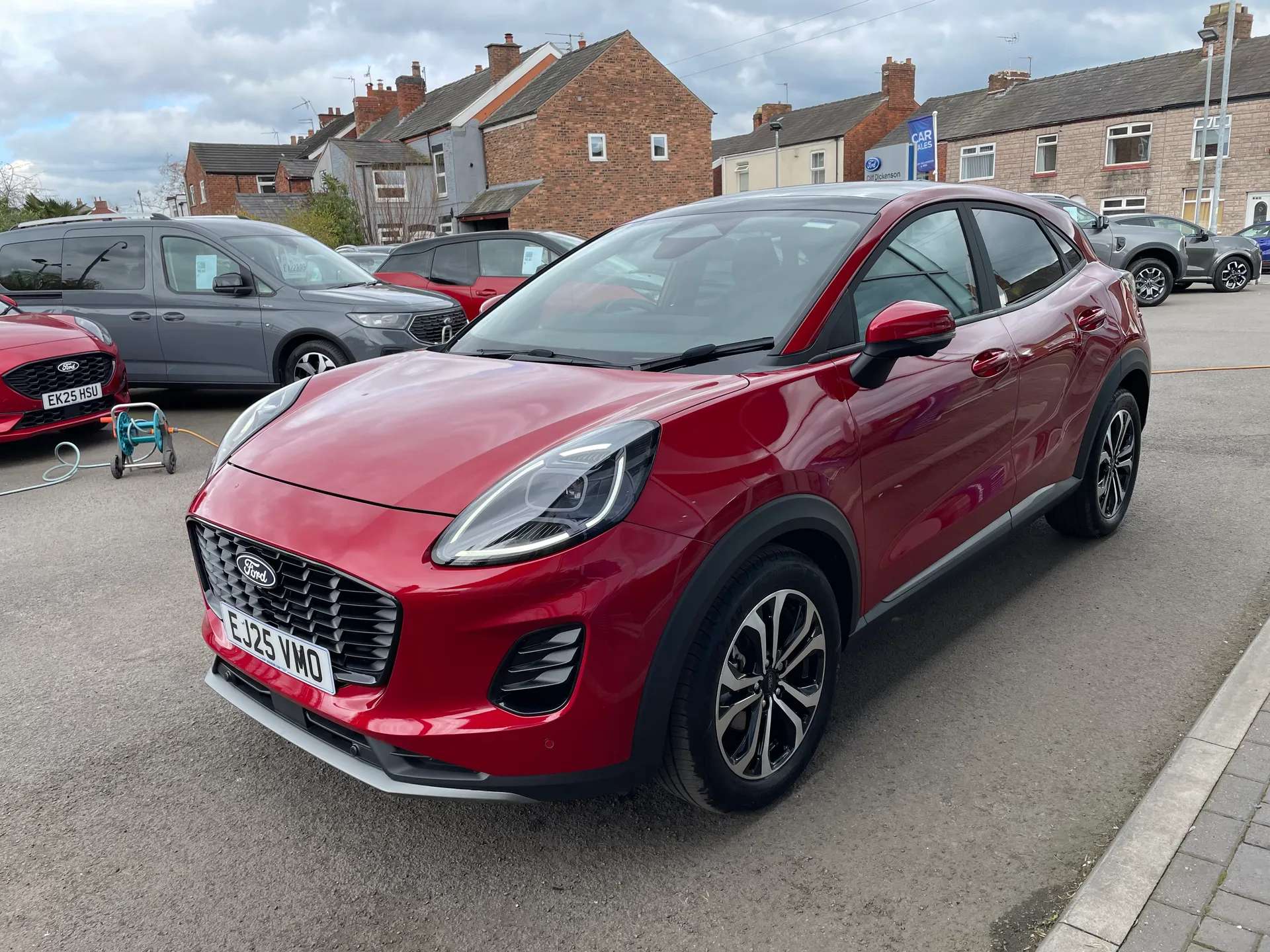 A 2025 FORD PUMA 1.0 EcoBoost Hybrid mHEV Titanium 5dr DCT A 2025 FORD PUMA 1.0 EcoBoost Hybrid mHEV Titanium 5dr DCT