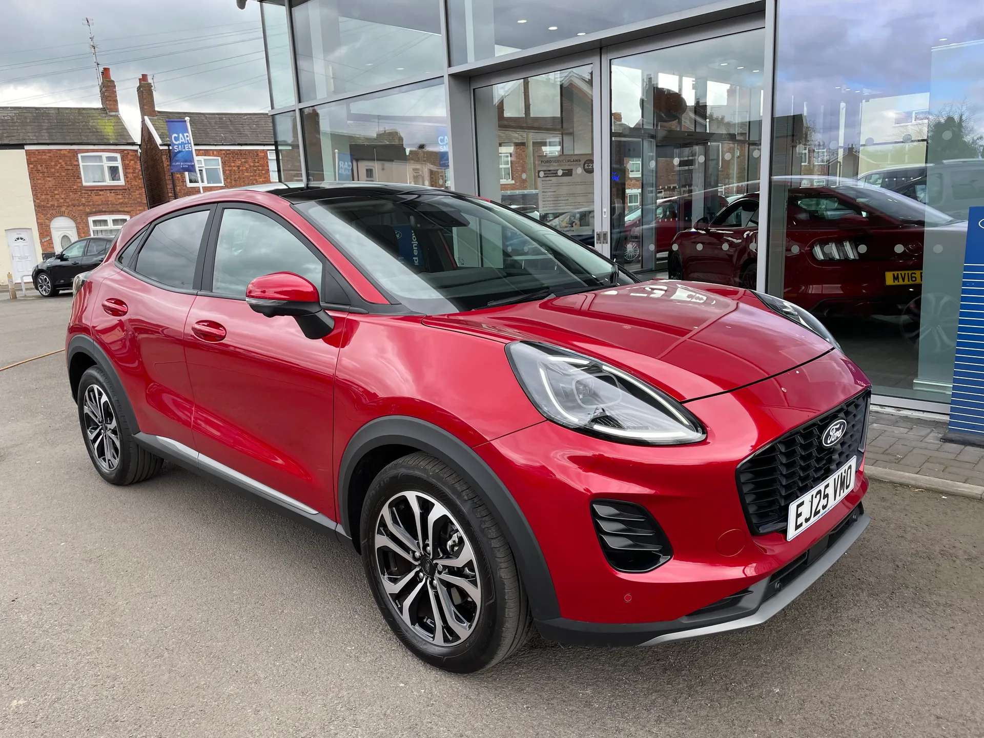 A 2025 FORD PUMA 1.0 EcoBoost Hybrid mHEV Titanium 5dr DCT A 2025 FORD PUMA 1.0 EcoBoost Hybrid mHEV Titanium 5dr DCT