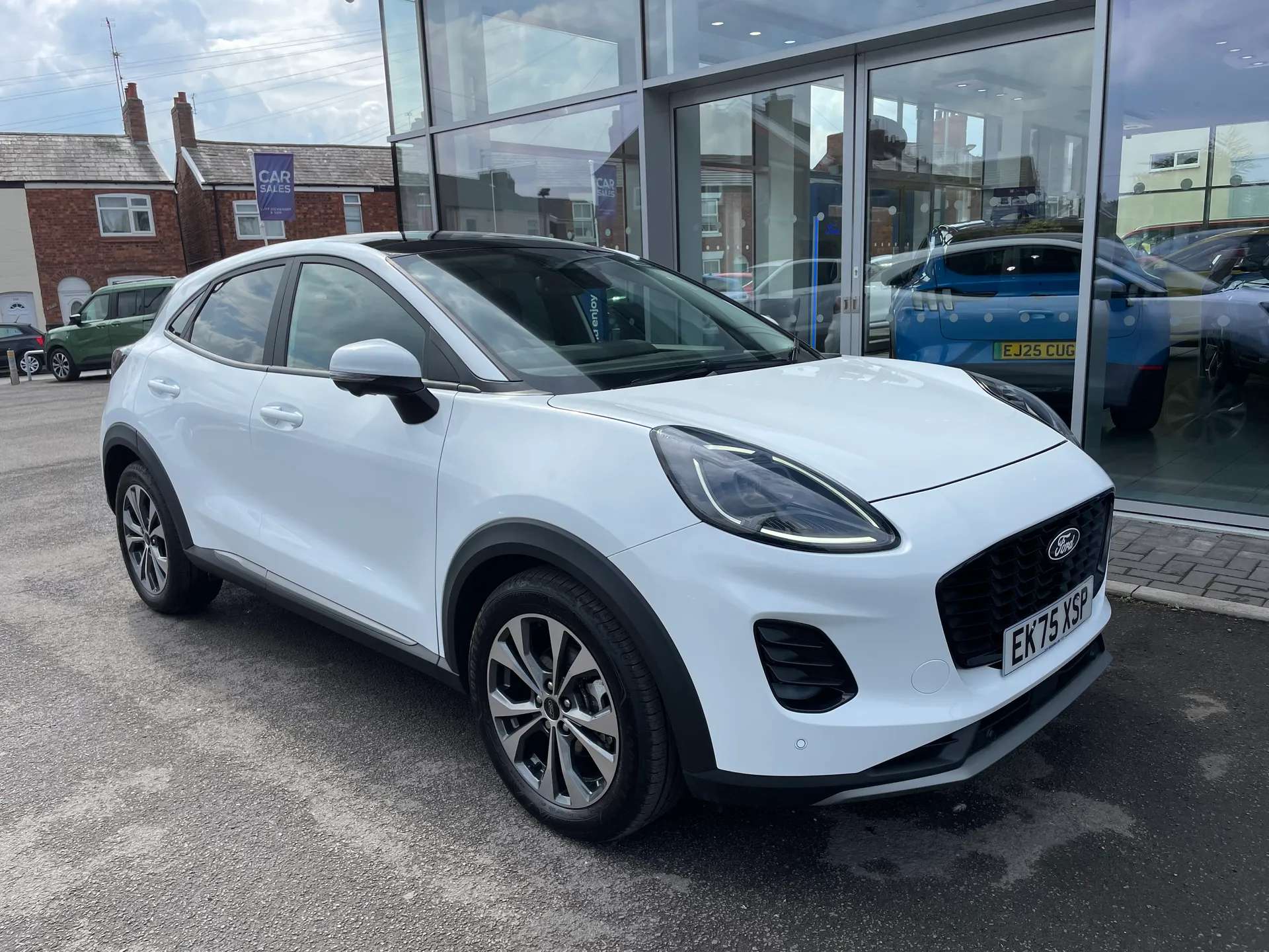 A 2025 FORD PUMA 1.0 EcoBoost Hybrid mHEV Titanium 5dr DCT A 2025 FORD PUMA 1.0 EcoBoost Hybrid mHEV Titanium 5dr DCT