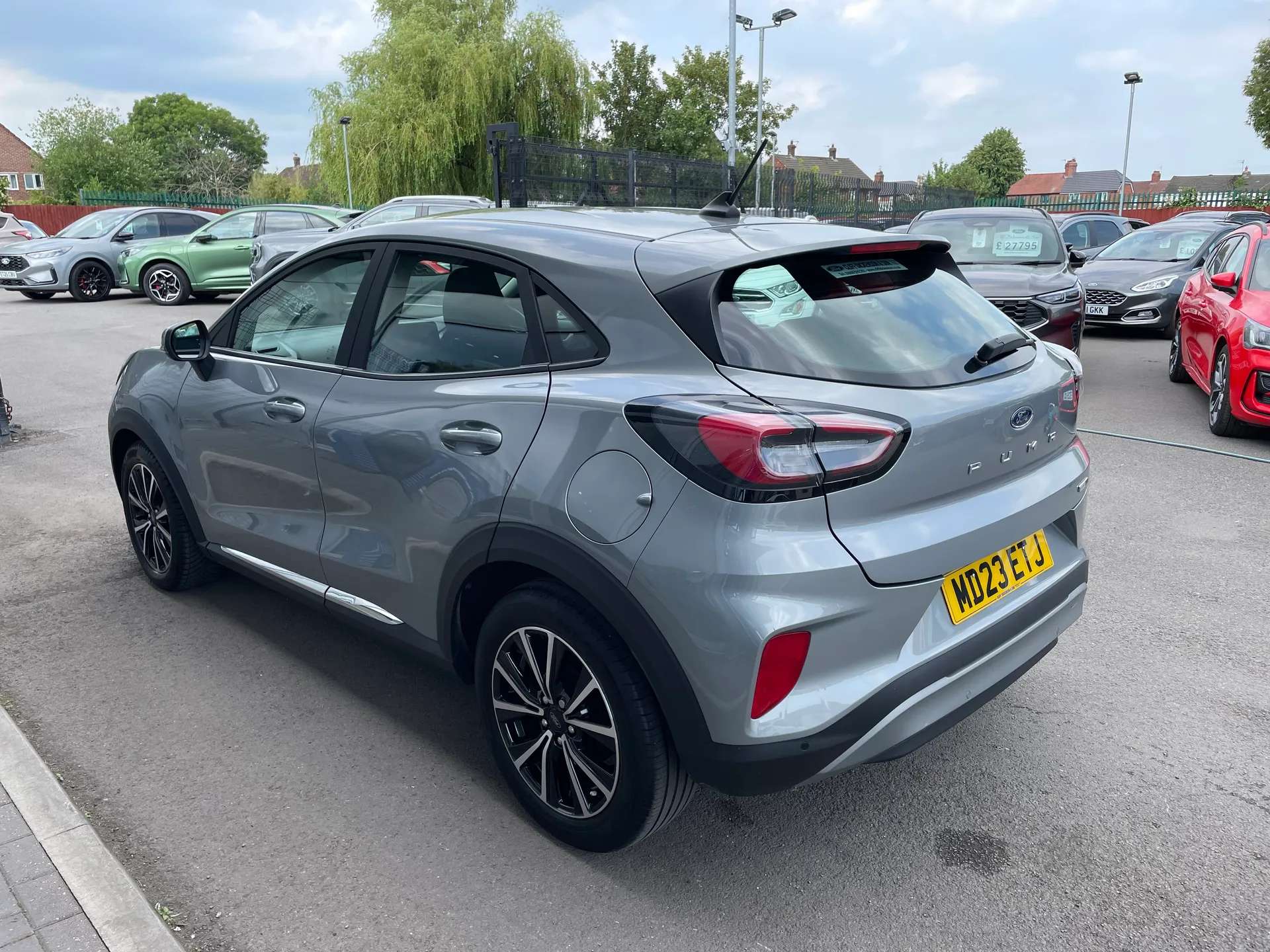 A 2023 FORD PUMA 1.0 EcoBoost Hybrid mHEV Titanium 5dr DCT A 2023 FORD PUMA 1.0 EcoBoost Hybrid mHEV Titanium 5dr DCT