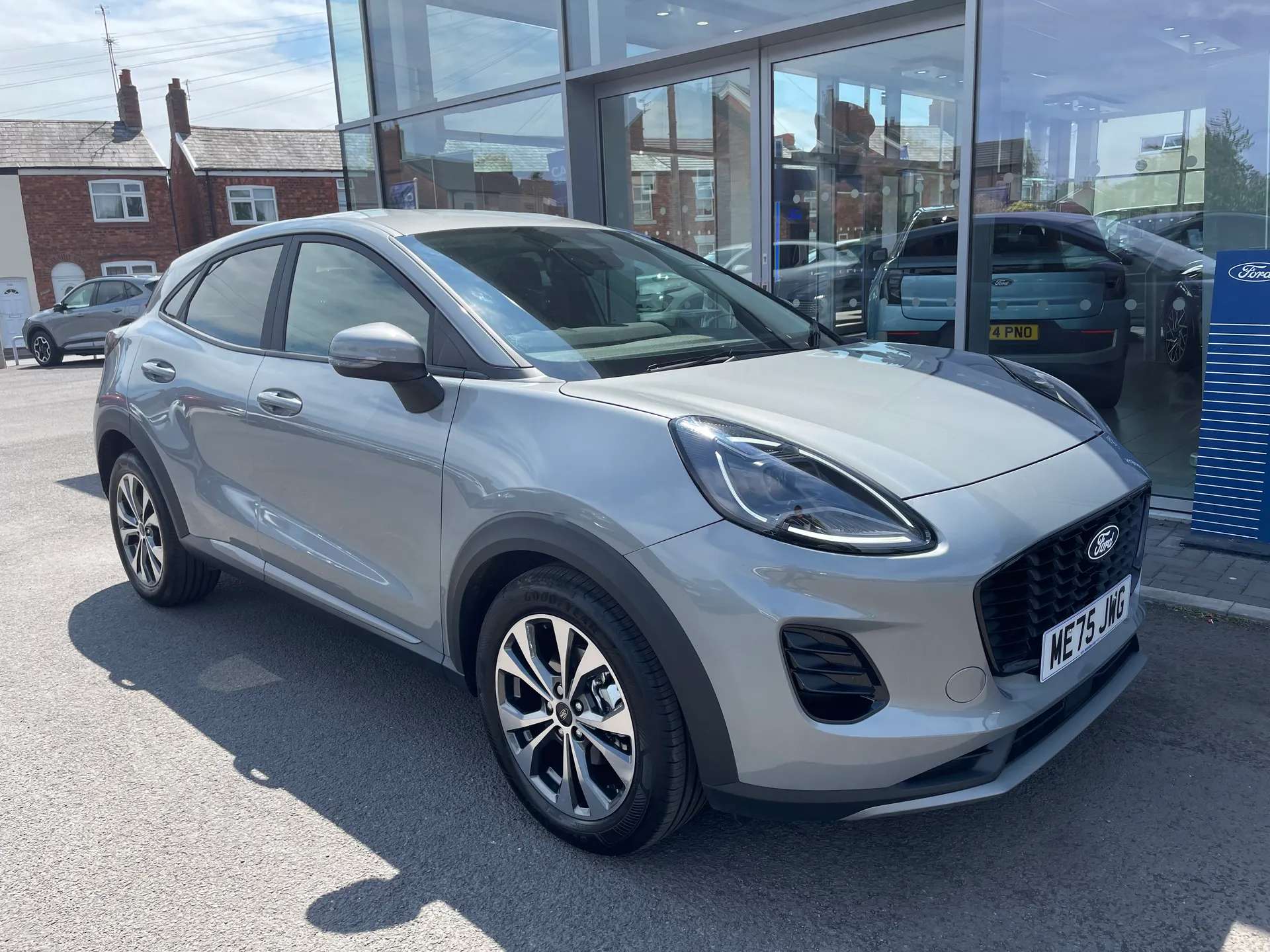 A 2026 FORD PUMA 1.0 EcoBoost Hybrid mHEV Titanium 5dr DCT A 2026 FORD PUMA 1.0 EcoBoost Hybrid mHEV Titanium 5dr DCT