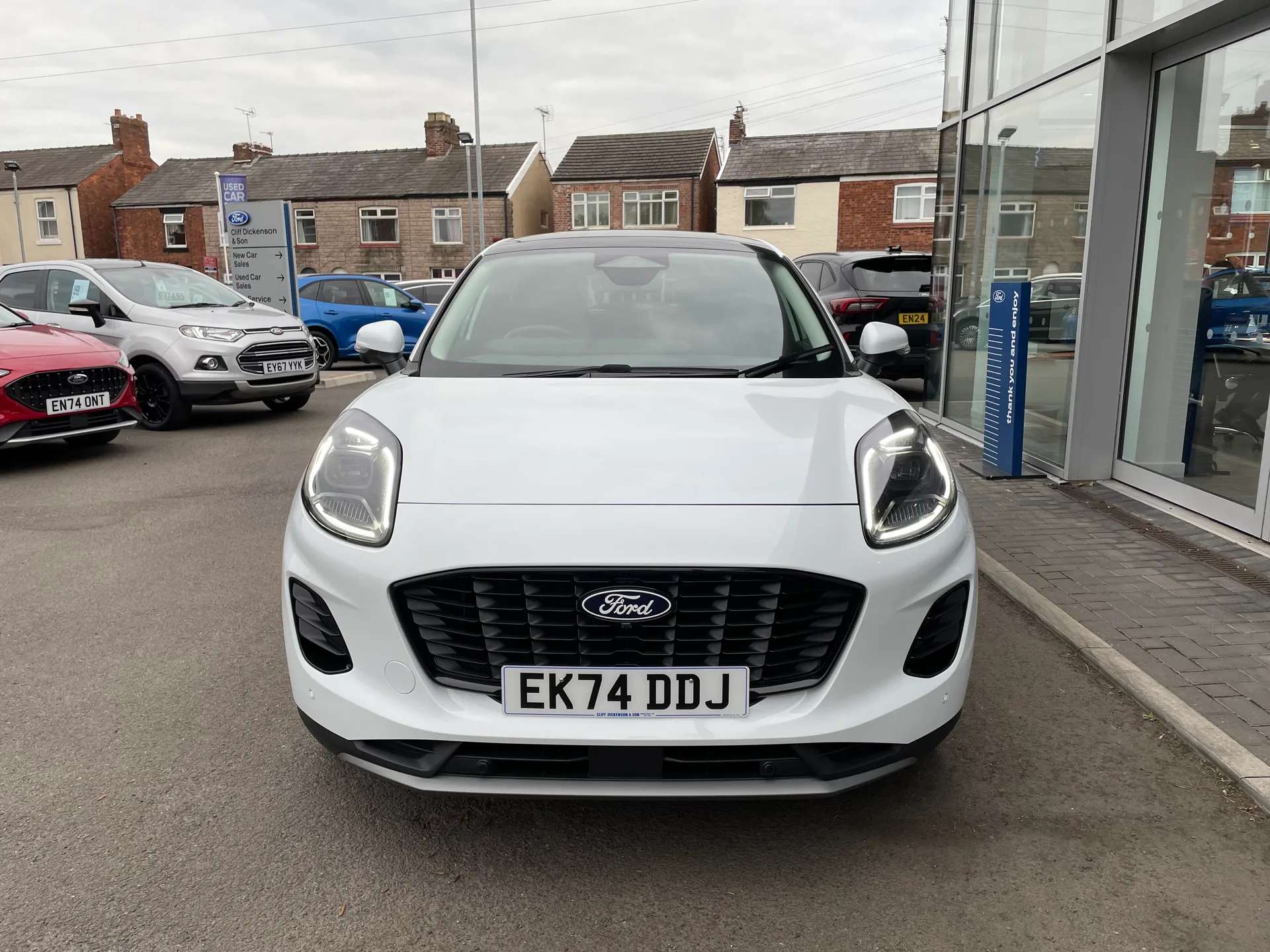 A 2024 FORD PUMA 1.0 EcoBoost Hybrid mHEV Titanium 5dr A 2024 FORD PUMA 1.0 EcoBoost Hybrid mHEV Titanium 5dr