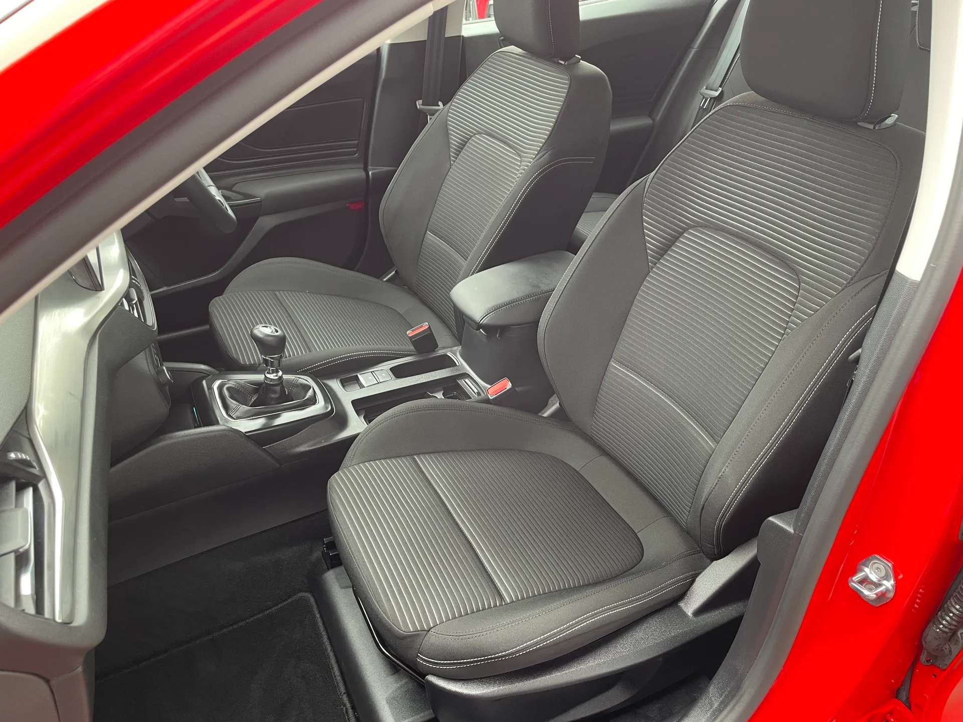 2024 FORD FOCUS 2024 FORD FOCUS