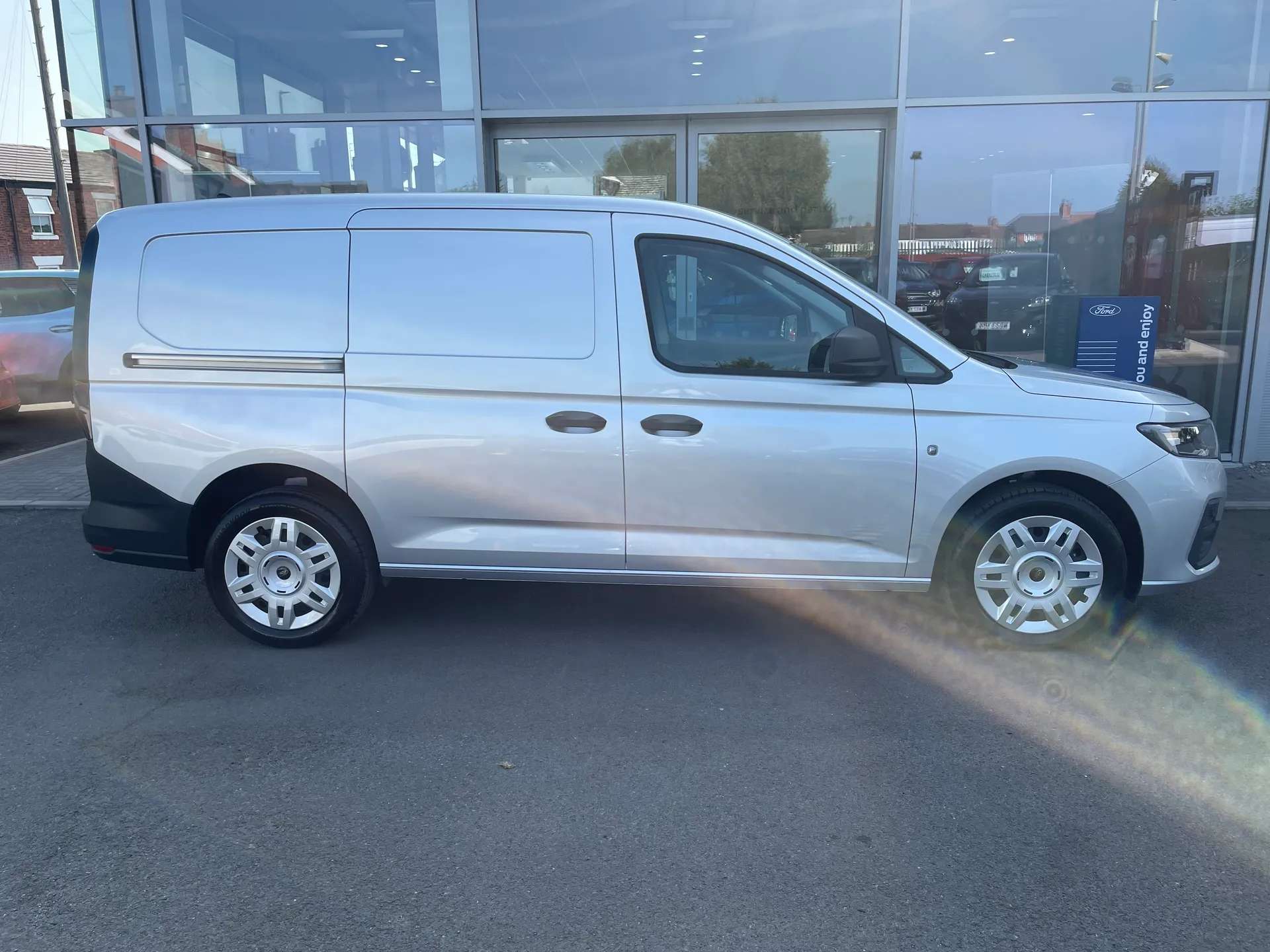 A 2024 FORD TRANSIT CONNECT 2.0 EcoBlue 122ps Trend Van Auto A 2024 FORD TRANSIT CONNECT 2.0 EcoBlue 122ps Trend Van Auto
