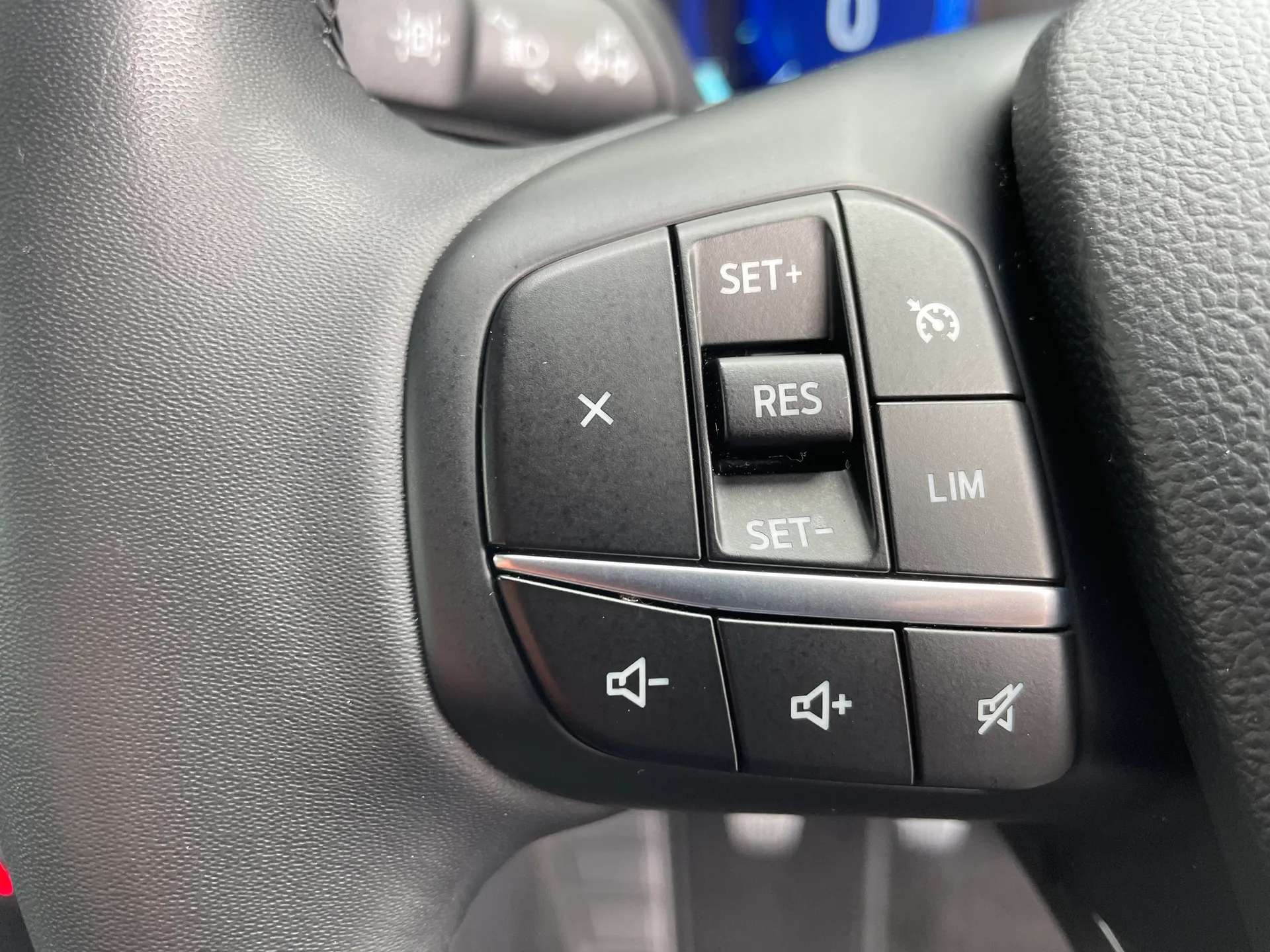 2023 FORD KUGA 2023 FORD KUGA
