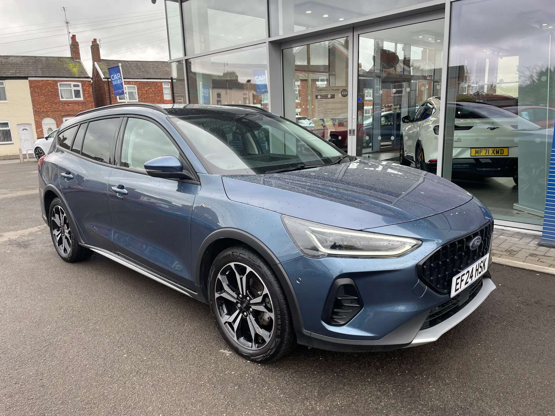 A 2024 FORD FOCUS 1.0 EcoBoost Hybrid mHEV Active X 5dr A 2024 FORD FOCUS 1.0 EcoBoost Hybrid mHEV Active X 5dr