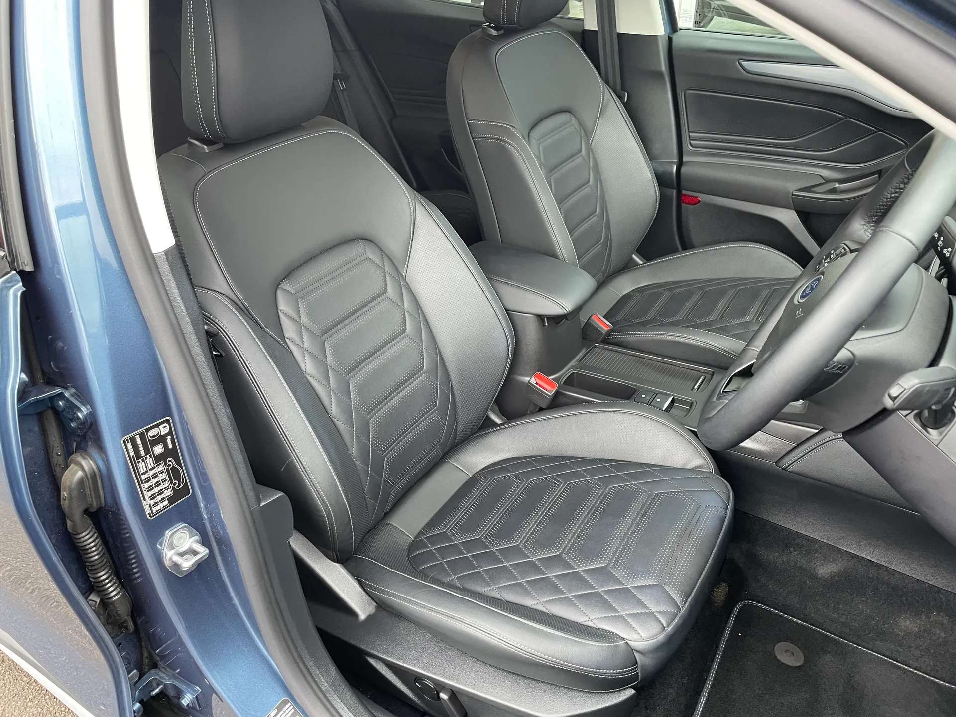 2024 FORD FOCUS 2024 FORD FOCUS