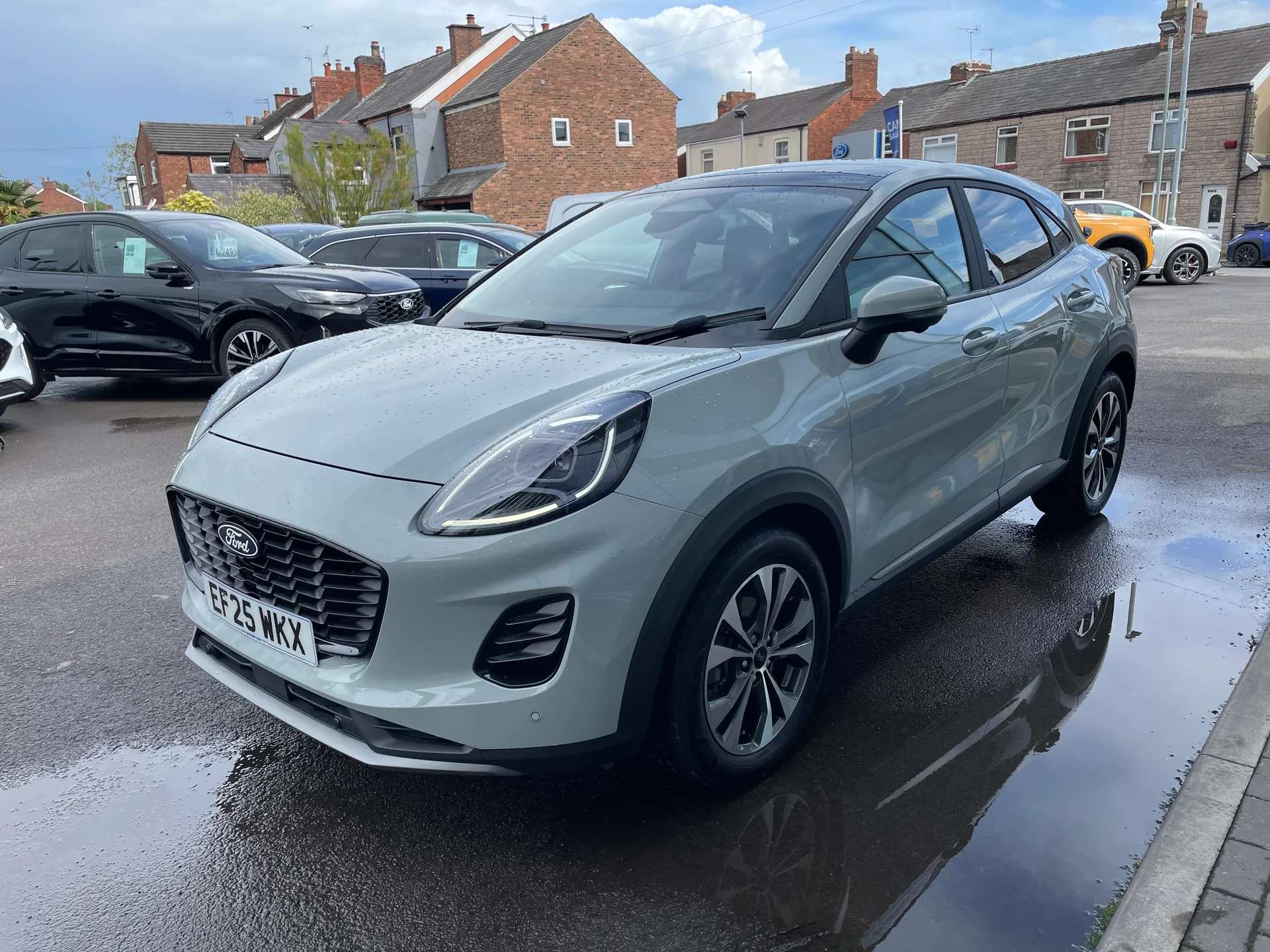 A 2025 FORD PUMA 1.0 EcoBoost Hybrid mHEV Titanium 5dr A 2025 FORD PUMA 1.0 EcoBoost Hybrid mHEV Titanium 5dr