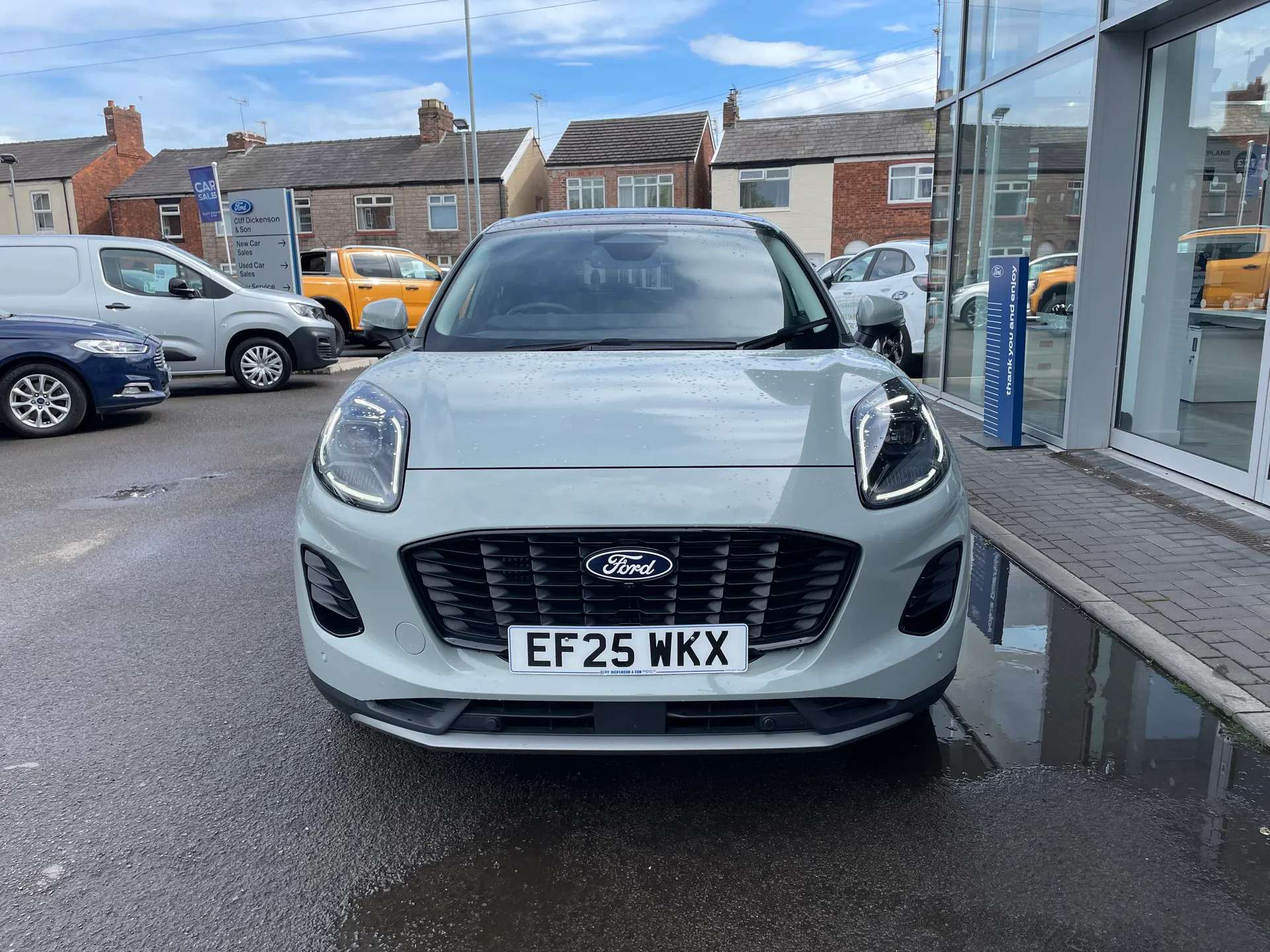 A 2025 FORD PUMA 1.0 EcoBoost Hybrid mHEV Titanium 5dr A 2025 FORD PUMA 1.0 EcoBoost Hybrid mHEV Titanium 5dr