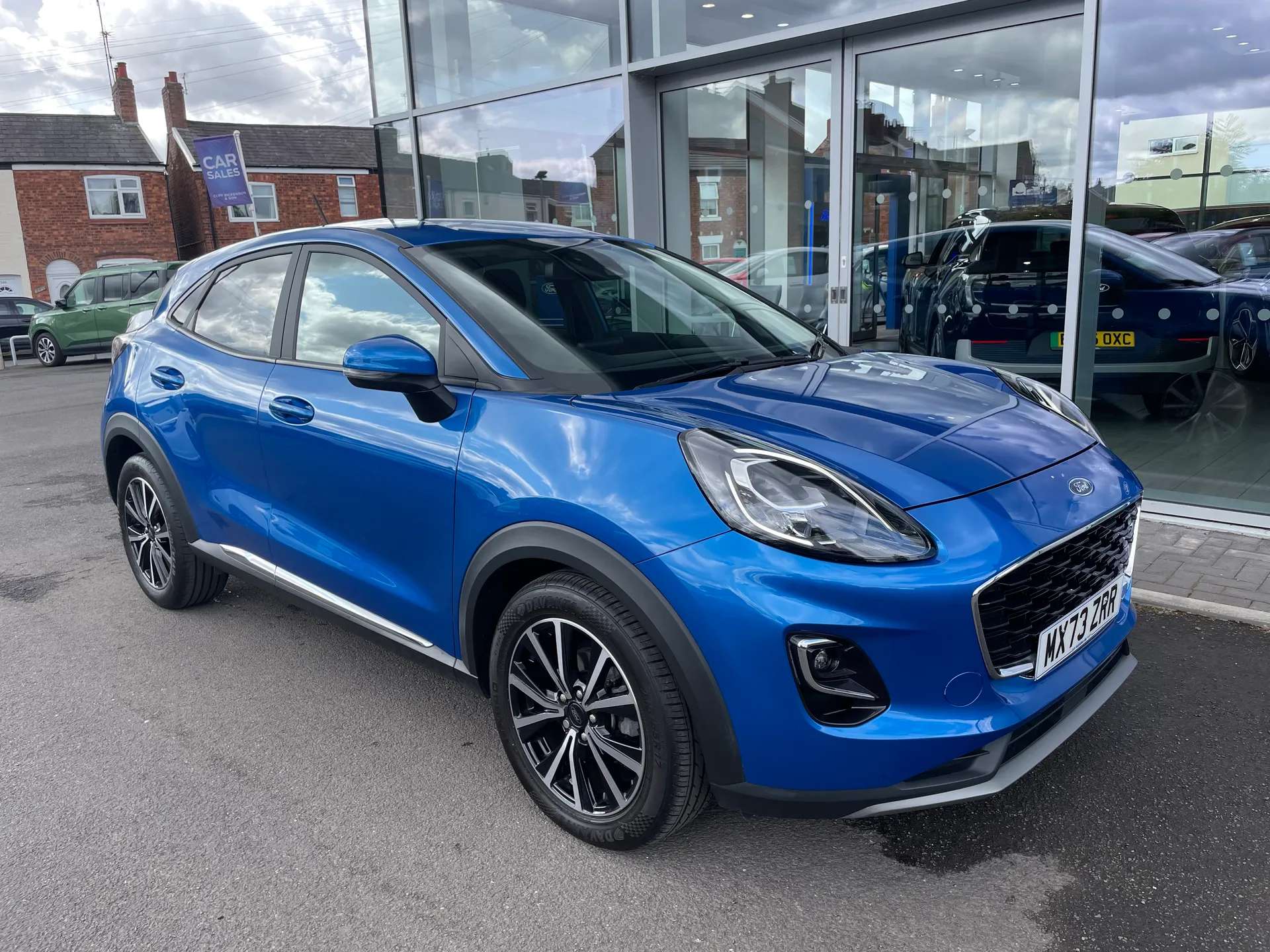 A 2023 FORD PUMA 1.0 EcoBoost Hybrid mHEV Titanium 5dr A 2023 FORD PUMA 1.0 EcoBoost Hybrid mHEV Titanium 5dr