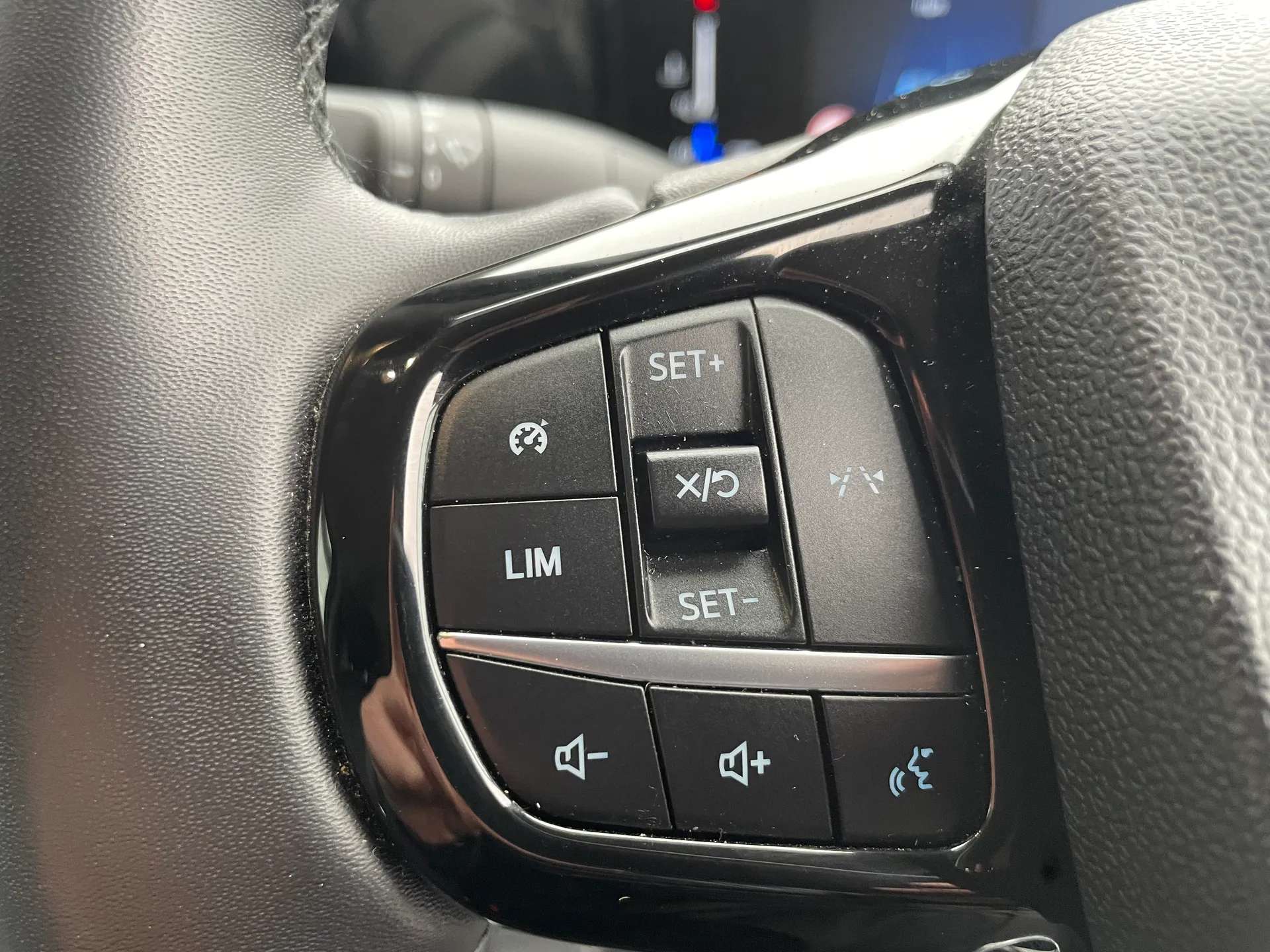 2024 FORD TRANSIT CUSTOM 2024 FORD TRANSIT CUSTOM