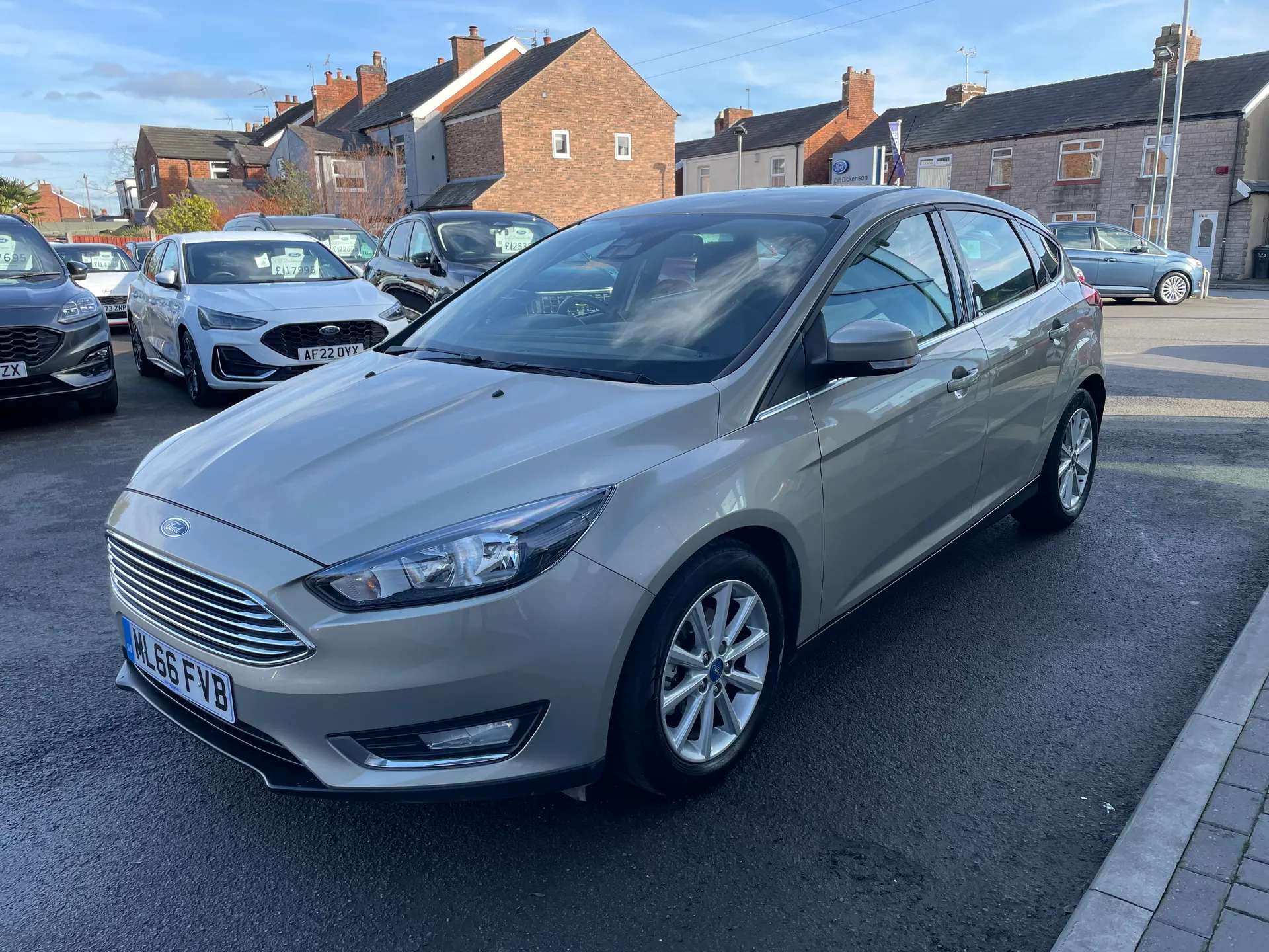 A 2016 FORD FOCUS 1.0 EcoBoost 125 Titanium Navigation 5dr A 2016 FORD FOCUS 1.0 EcoBoost 125 Titanium Navigation 5dr