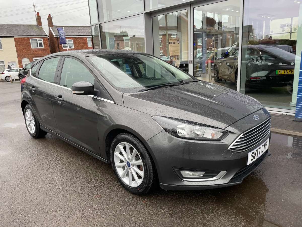 Check out this Ford Focus 2017 Petrol Manual