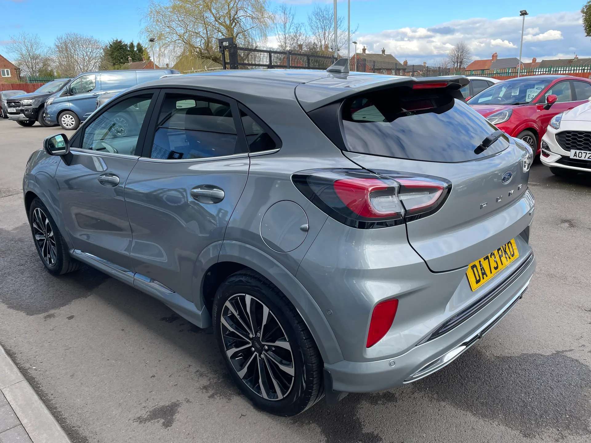 A 2023 FORD PUMA 1.0 EcoBoost Hybrid mHEV ST-Line Vignale 5dr A 2023 FORD PUMA 1.0 EcoBoost Hybrid mHEV ST-Line Vignale 5dr