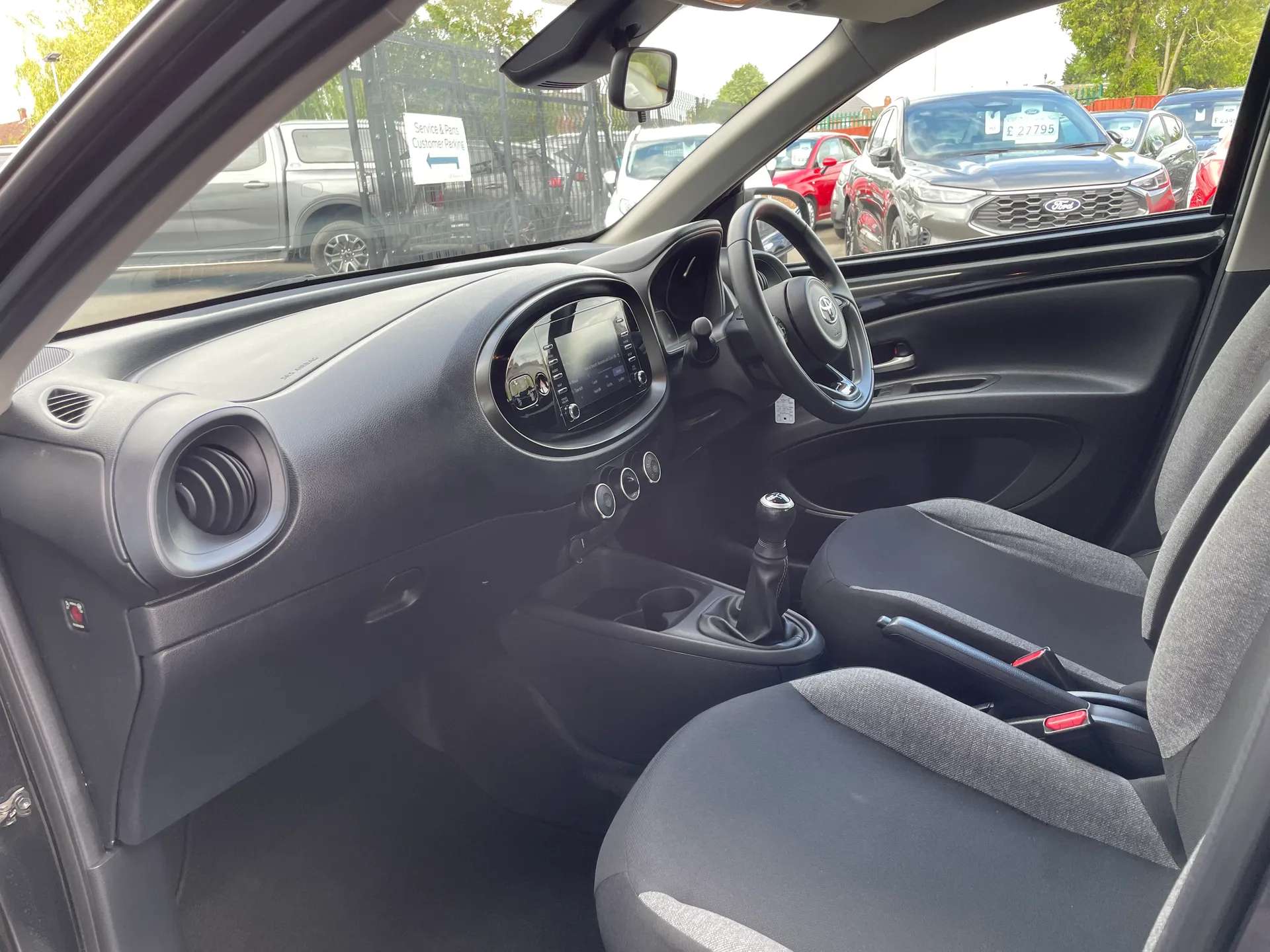 2022 TOYOTA AYGO X 2022 TOYOTA AYGO X
